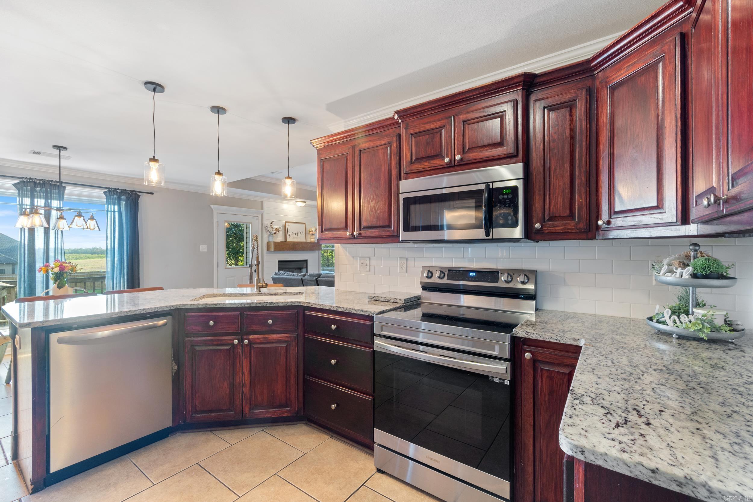 MAGNOLIA GARDENS - Residential