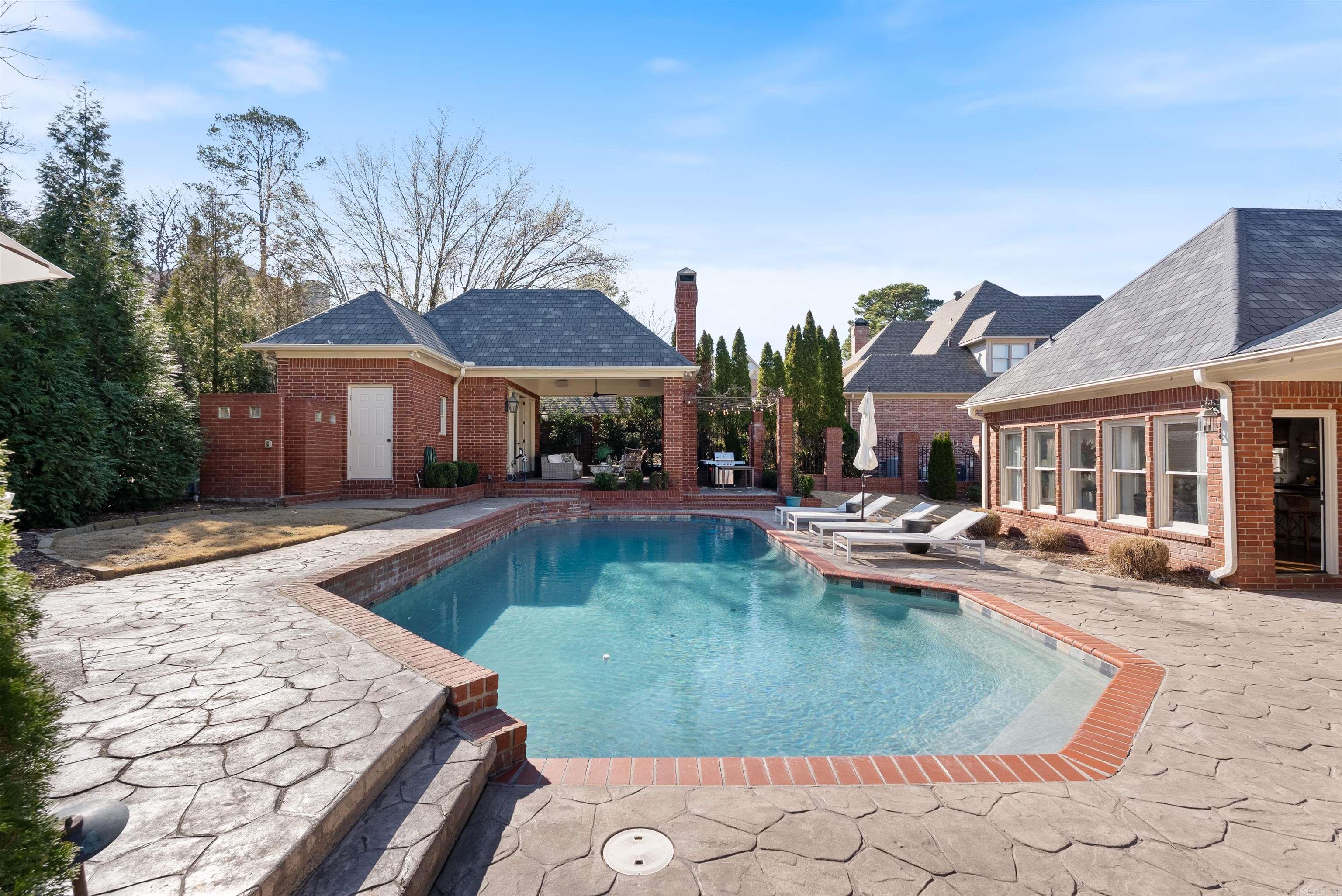 HICKORY CREEK - Residential