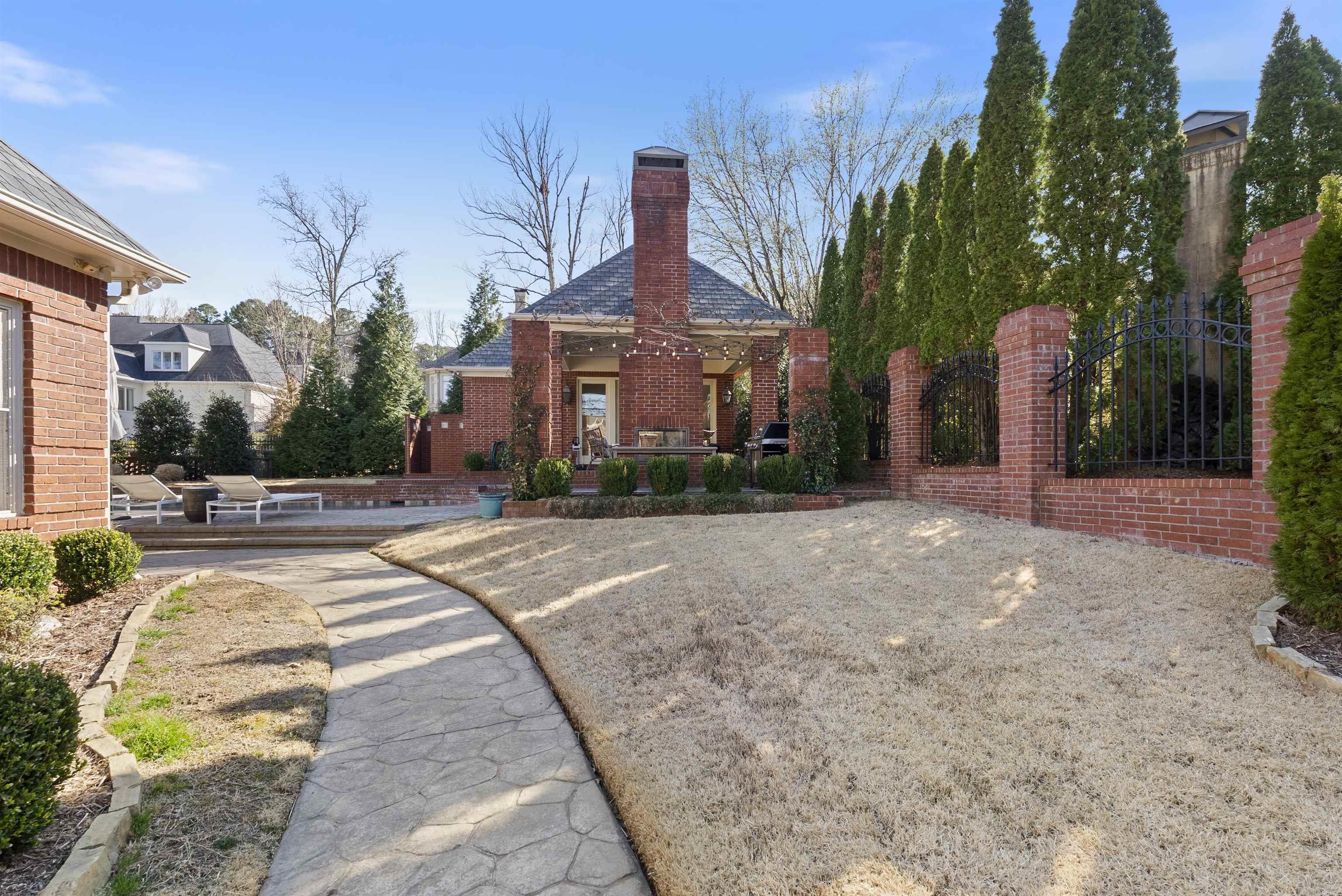 HICKORY CREEK - Residential