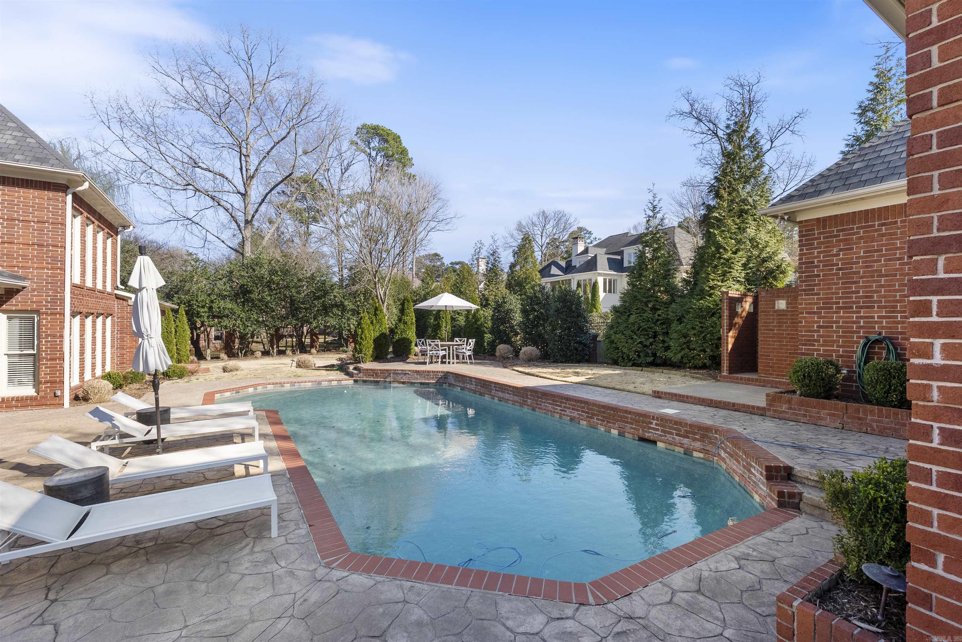 HICKORY CREEK - Residential