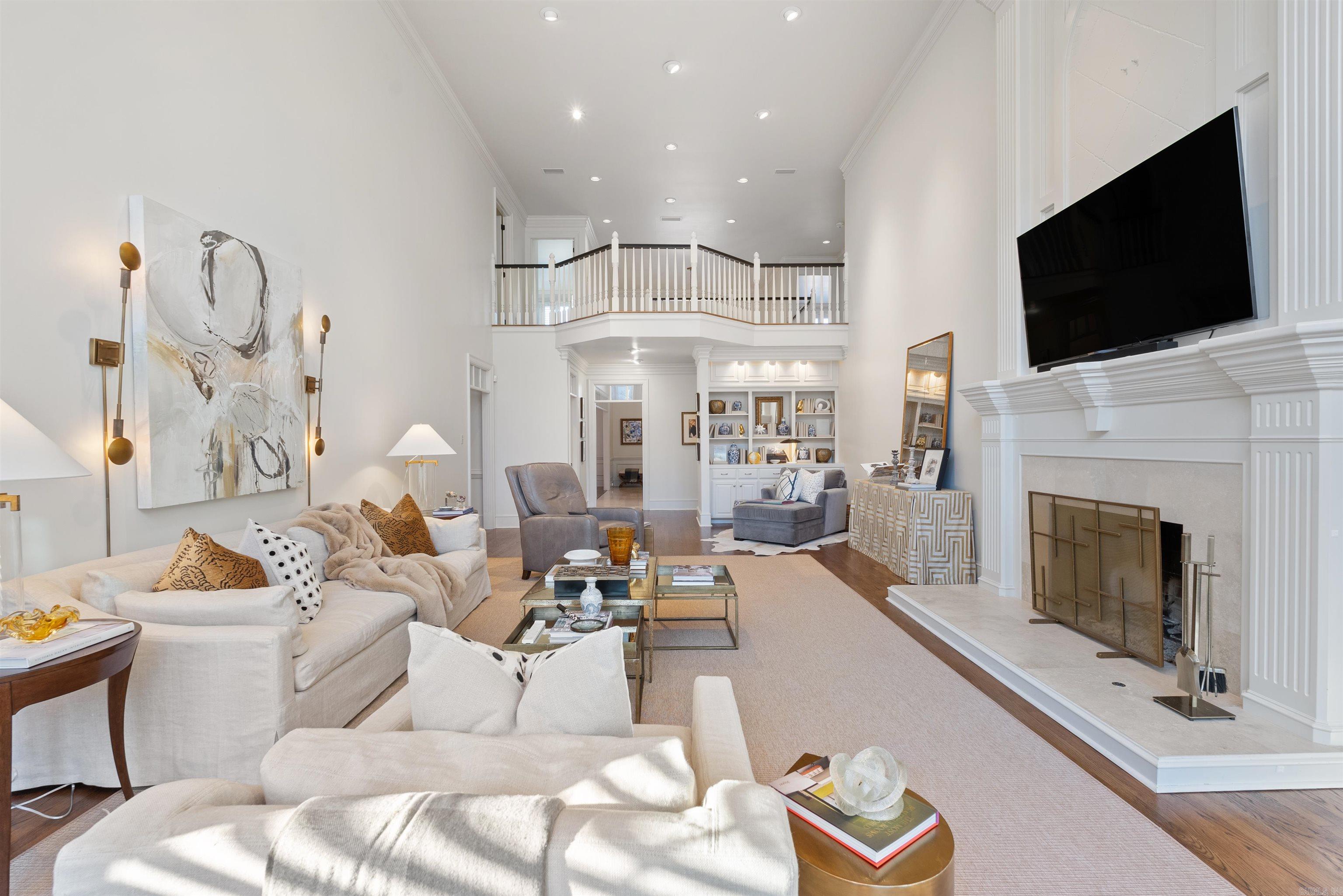 HICKORY CREEK - Residential