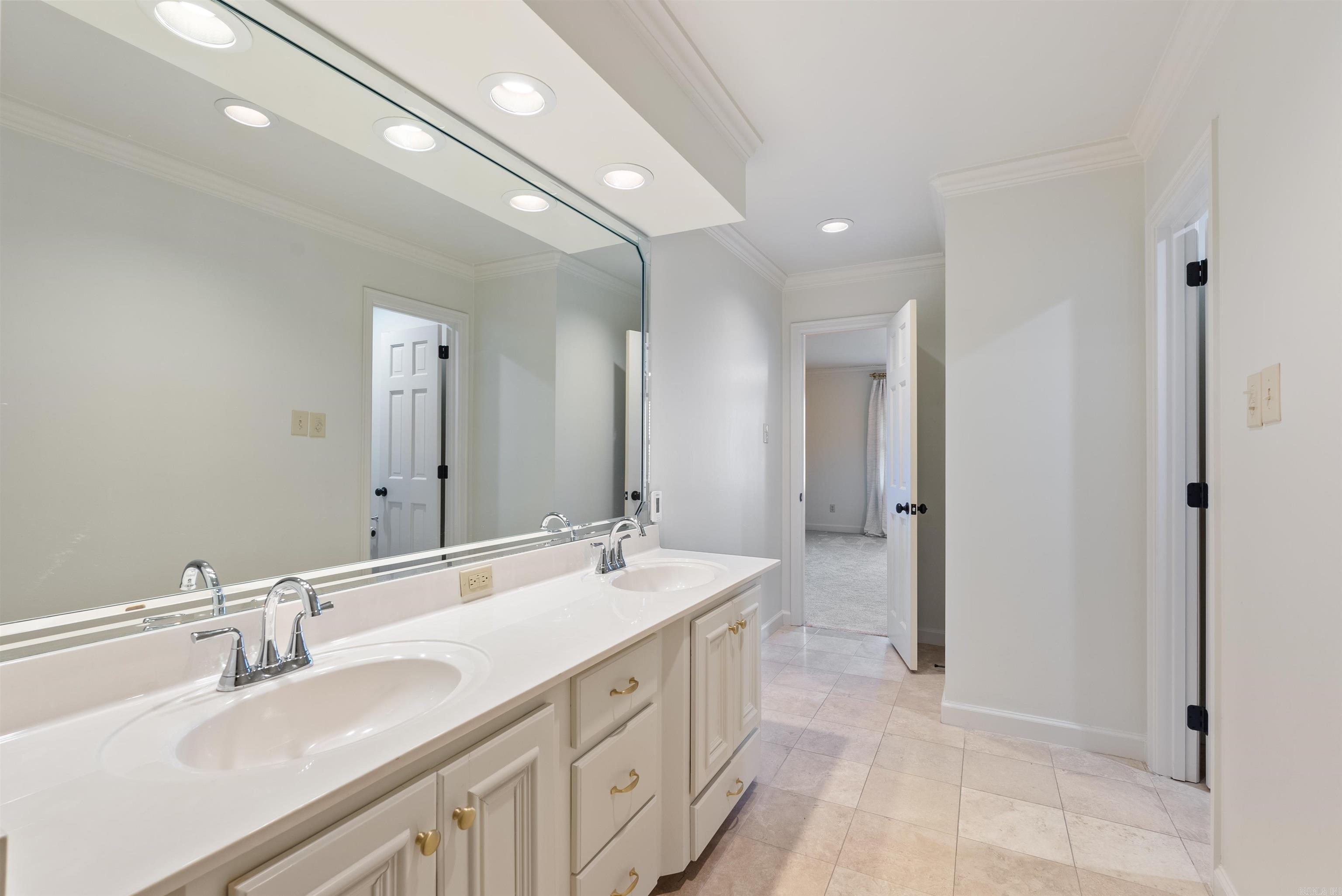 HICKORY CREEK - Residential