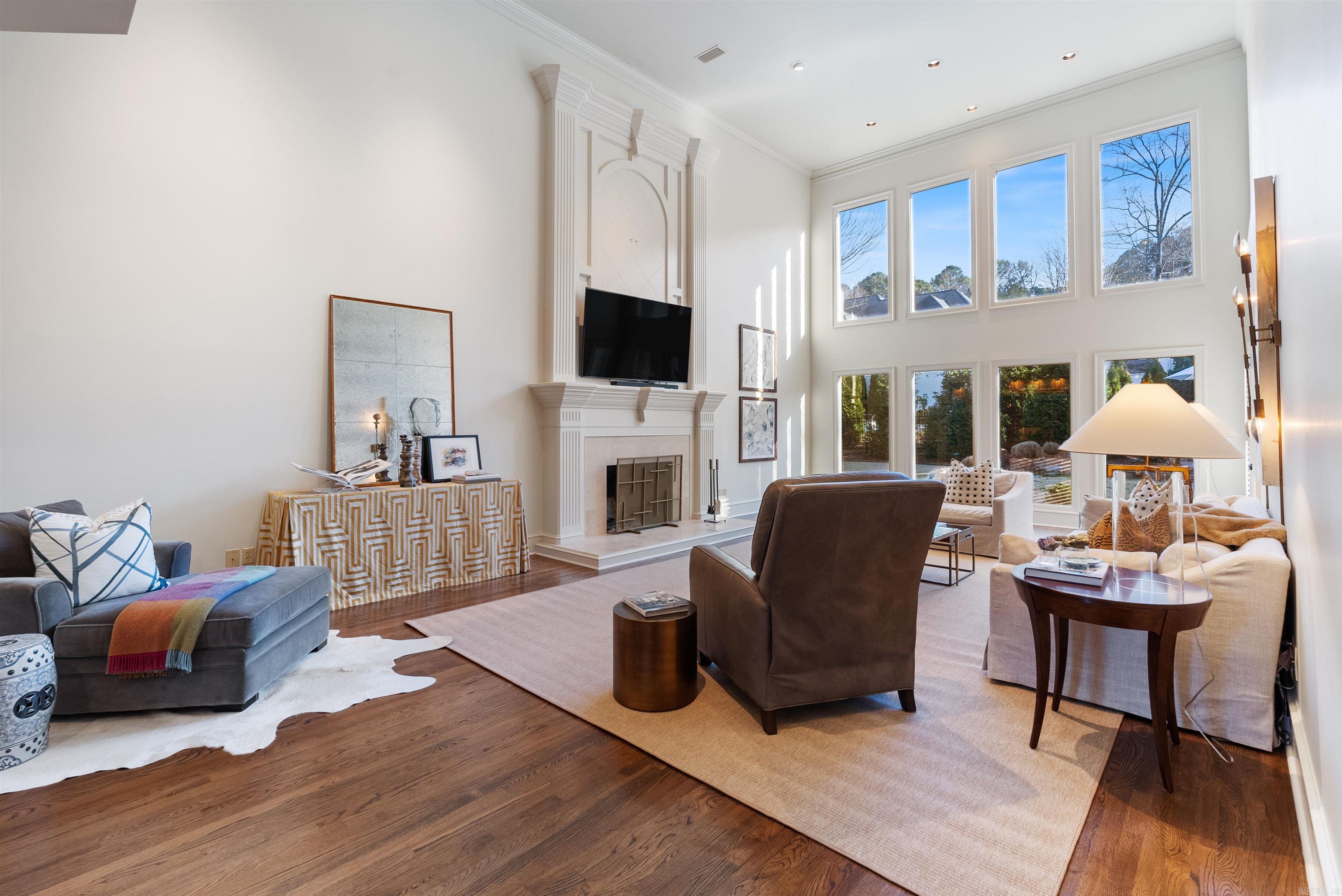 HICKORY CREEK - Residential