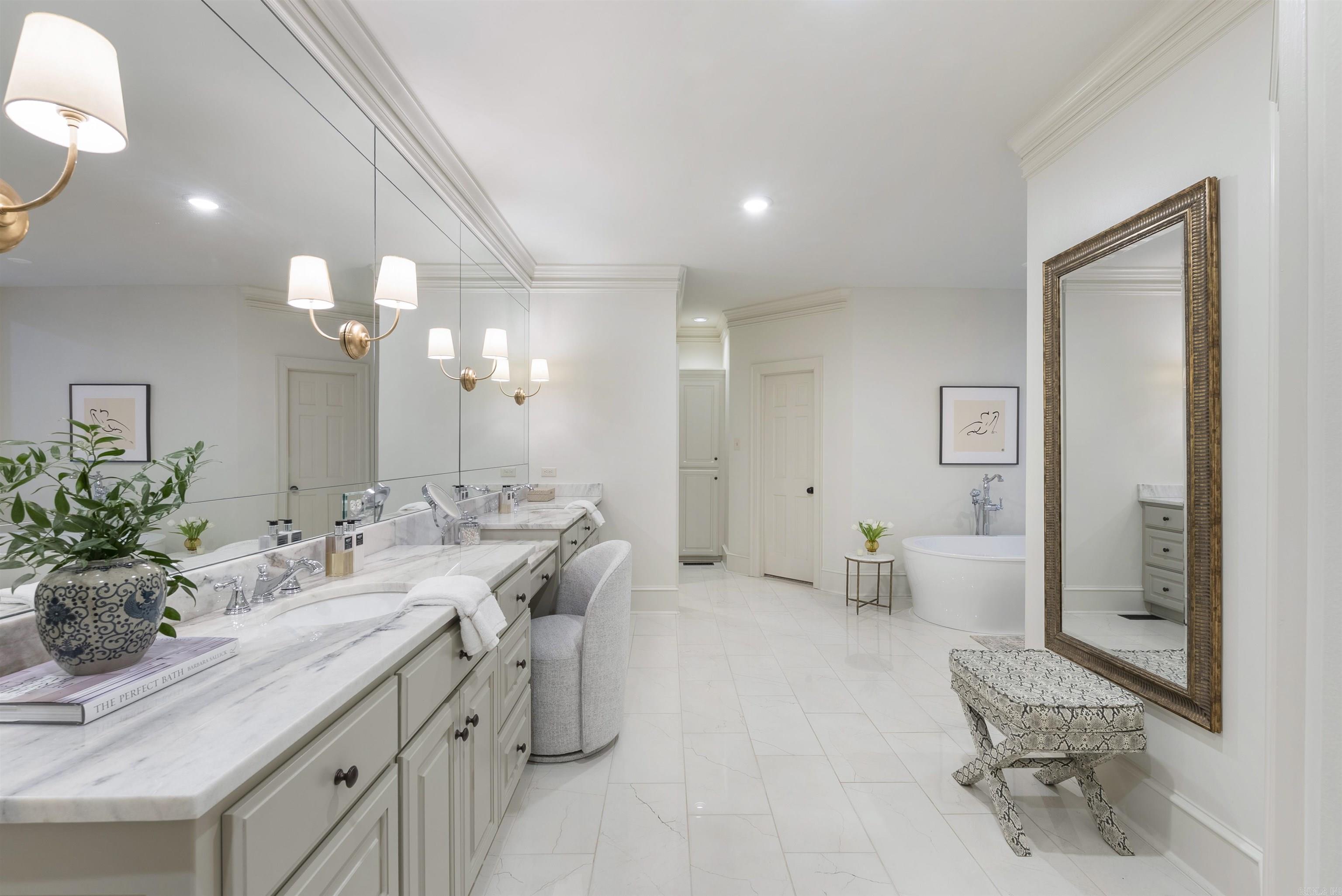 HICKORY CREEK - Residential