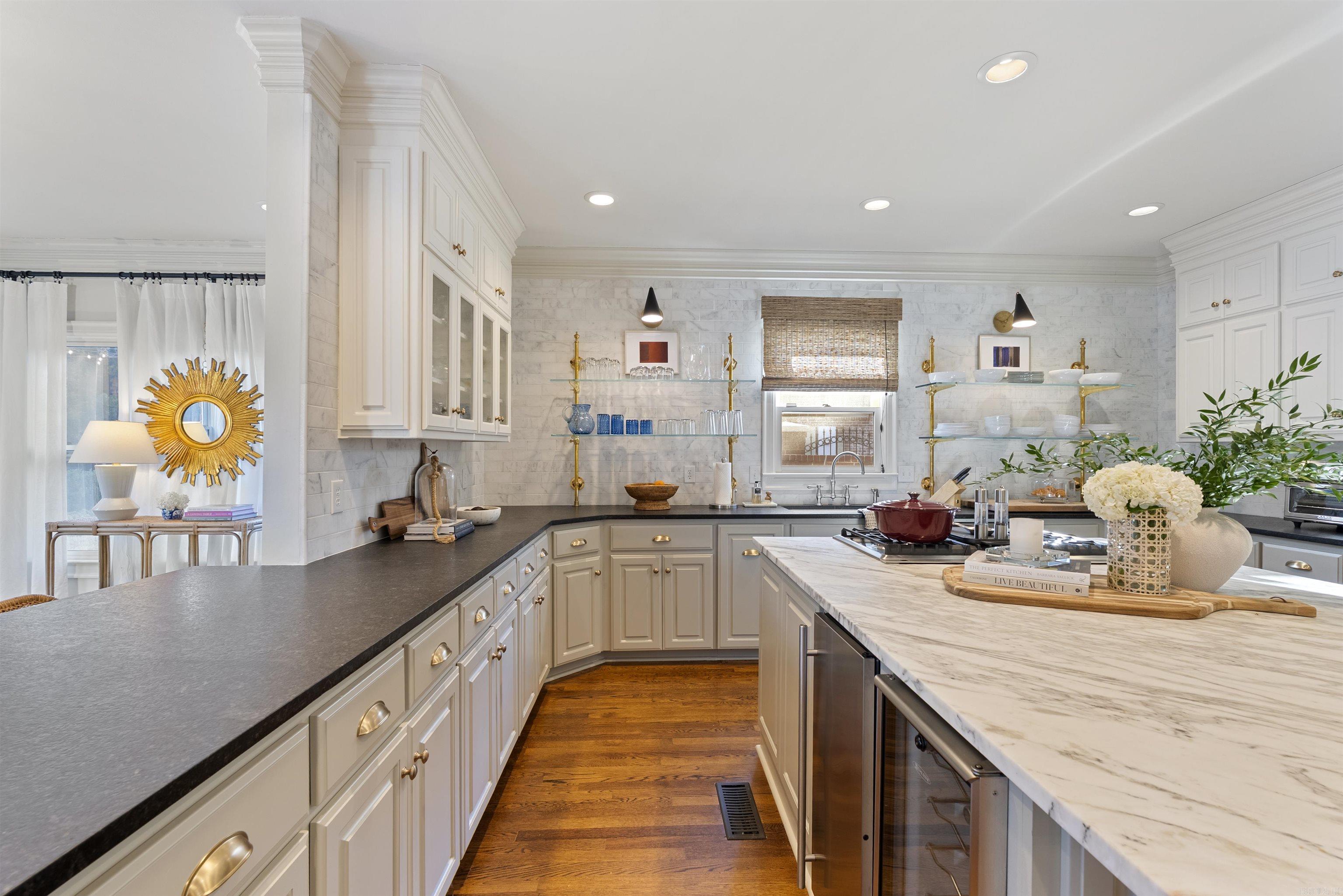 HICKORY CREEK - Residential