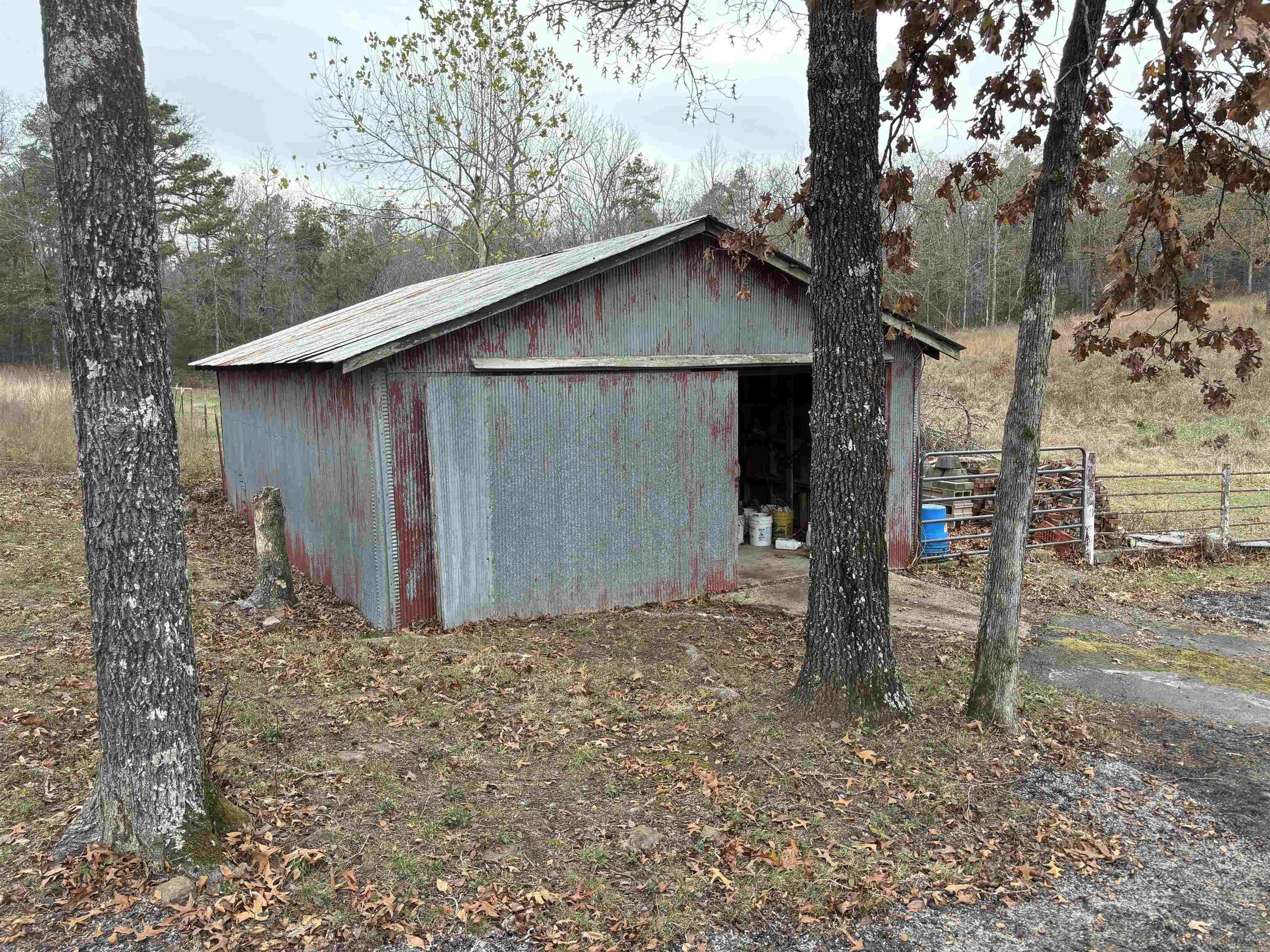 PINE TREE ACRES - Residential
