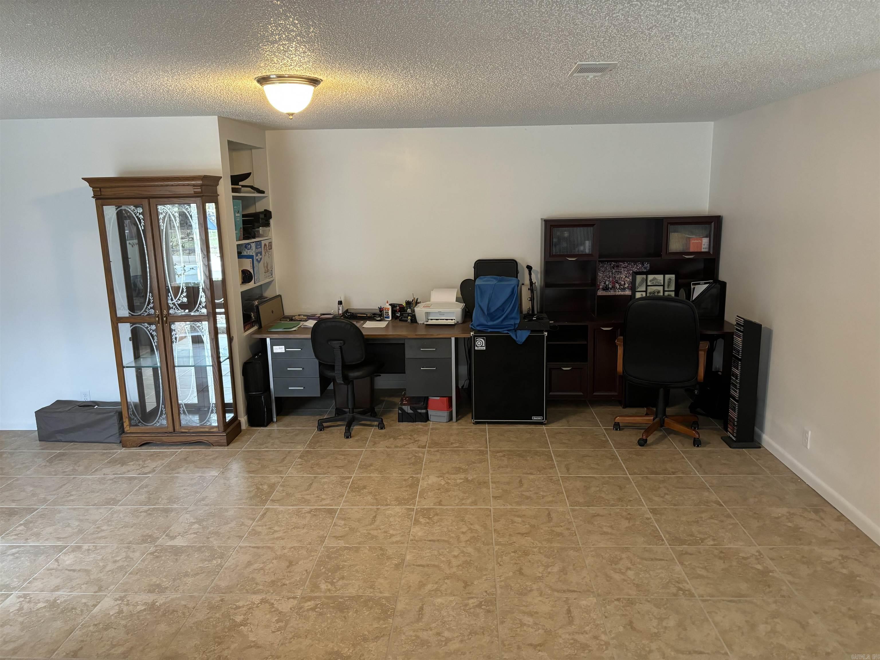 PINE TREE ACRES - Residential