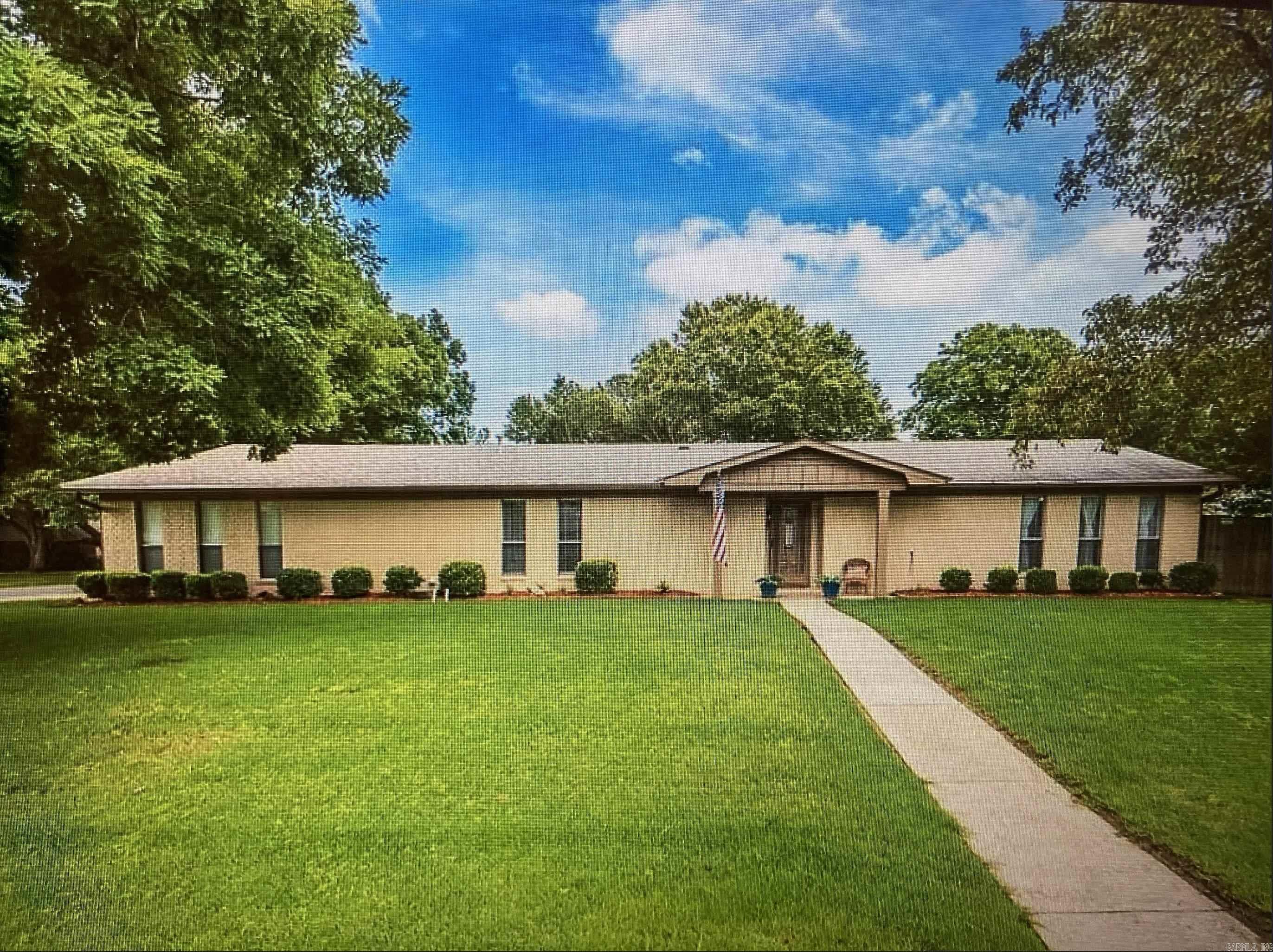 TUCKER CREEK - Residential