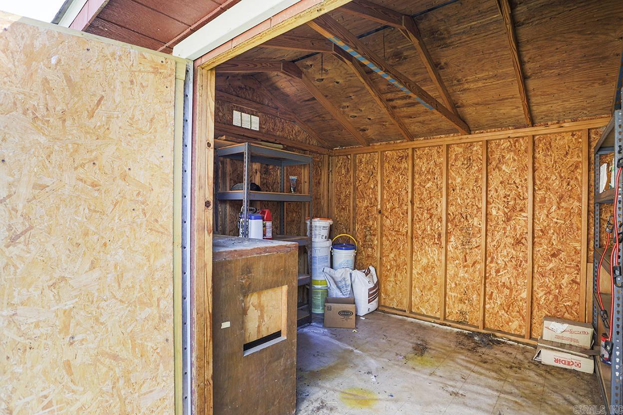 EAST MEADOW - Residential