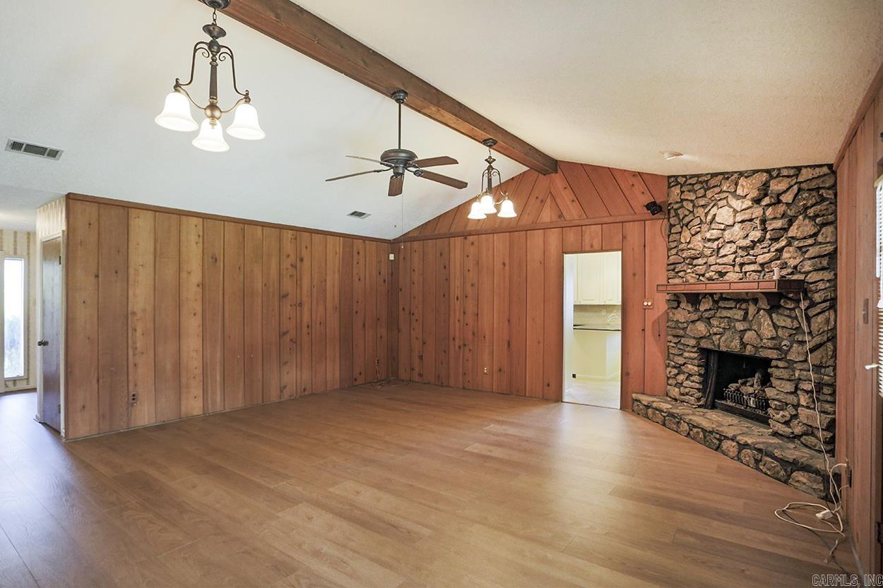 EAST MEADOW - Residential