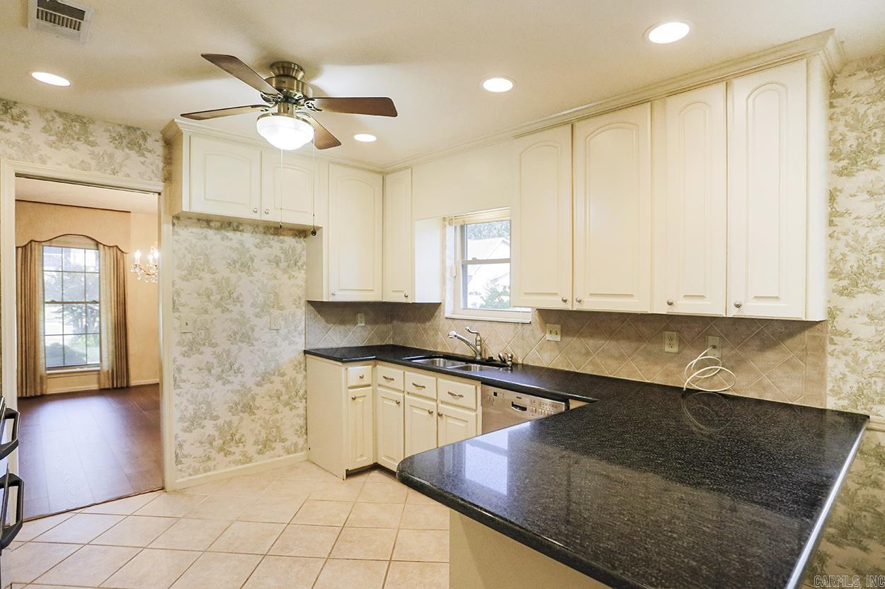 EAST MEADOW - Residential