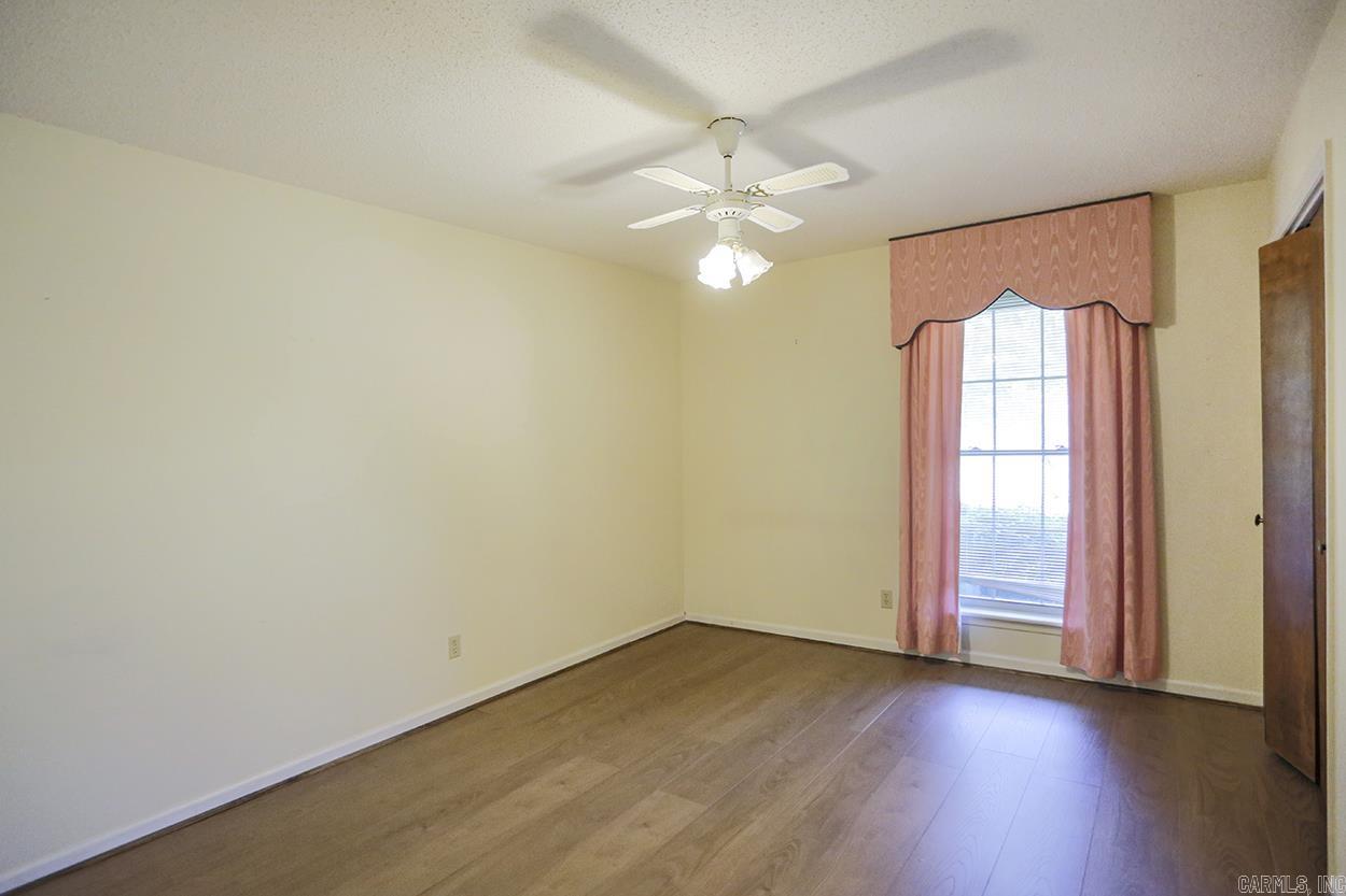 EAST MEADOW - Residential