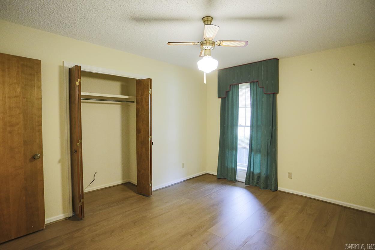 EAST MEADOW - Residential