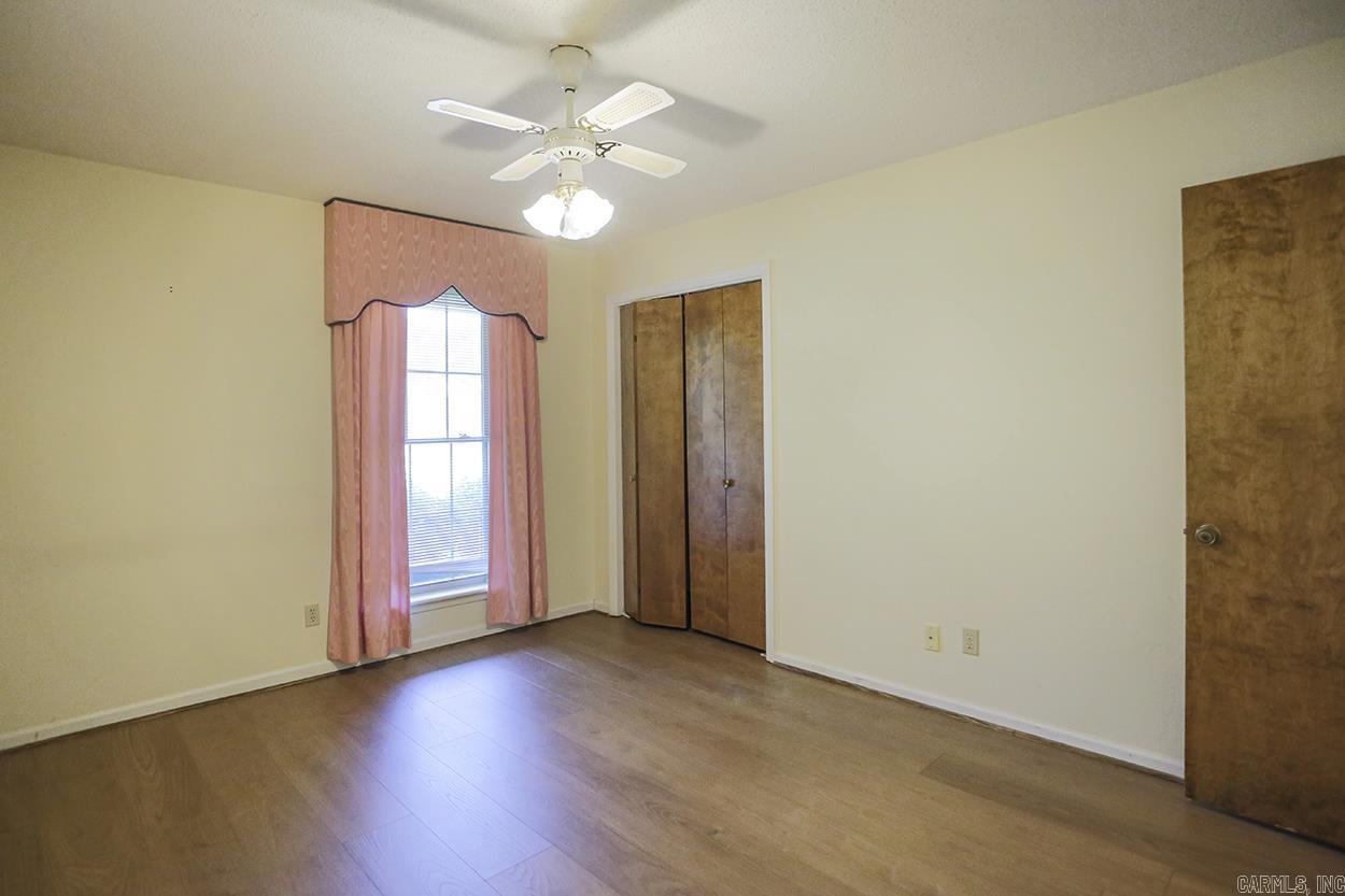 EAST MEADOW - Residential