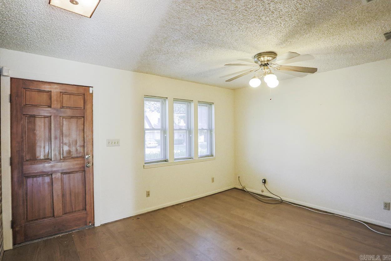 EAST MEADOW - Residential