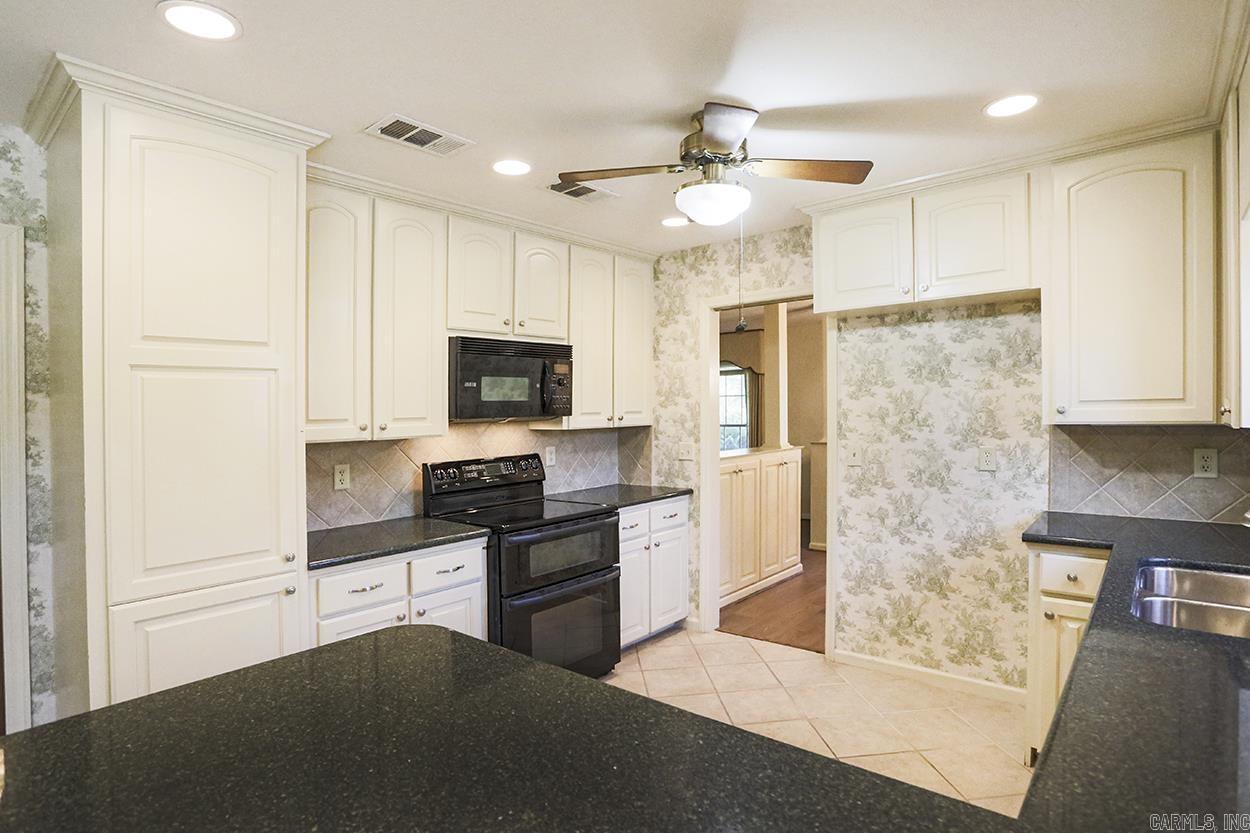 EAST MEADOW - Residential