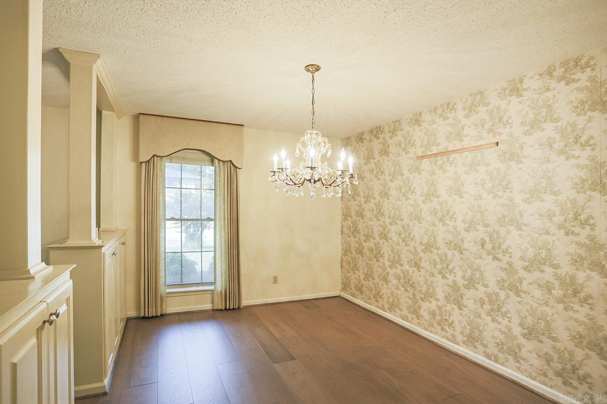 EAST MEADOW - Residential