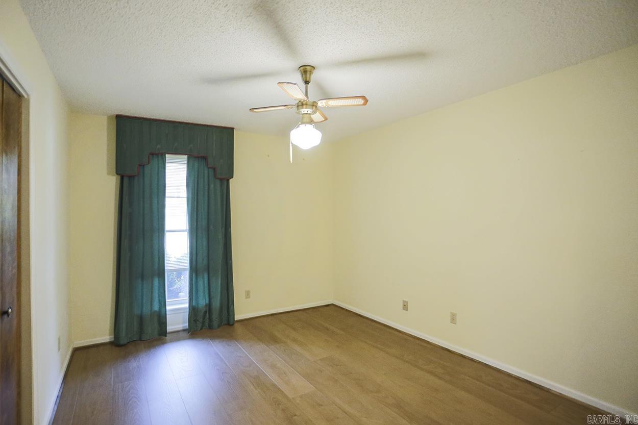 EAST MEADOW - Residential