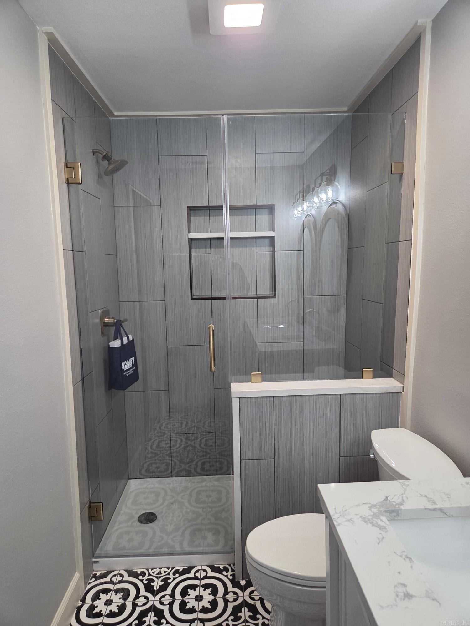 COUNTRY VALLEY ESTATES - Residential