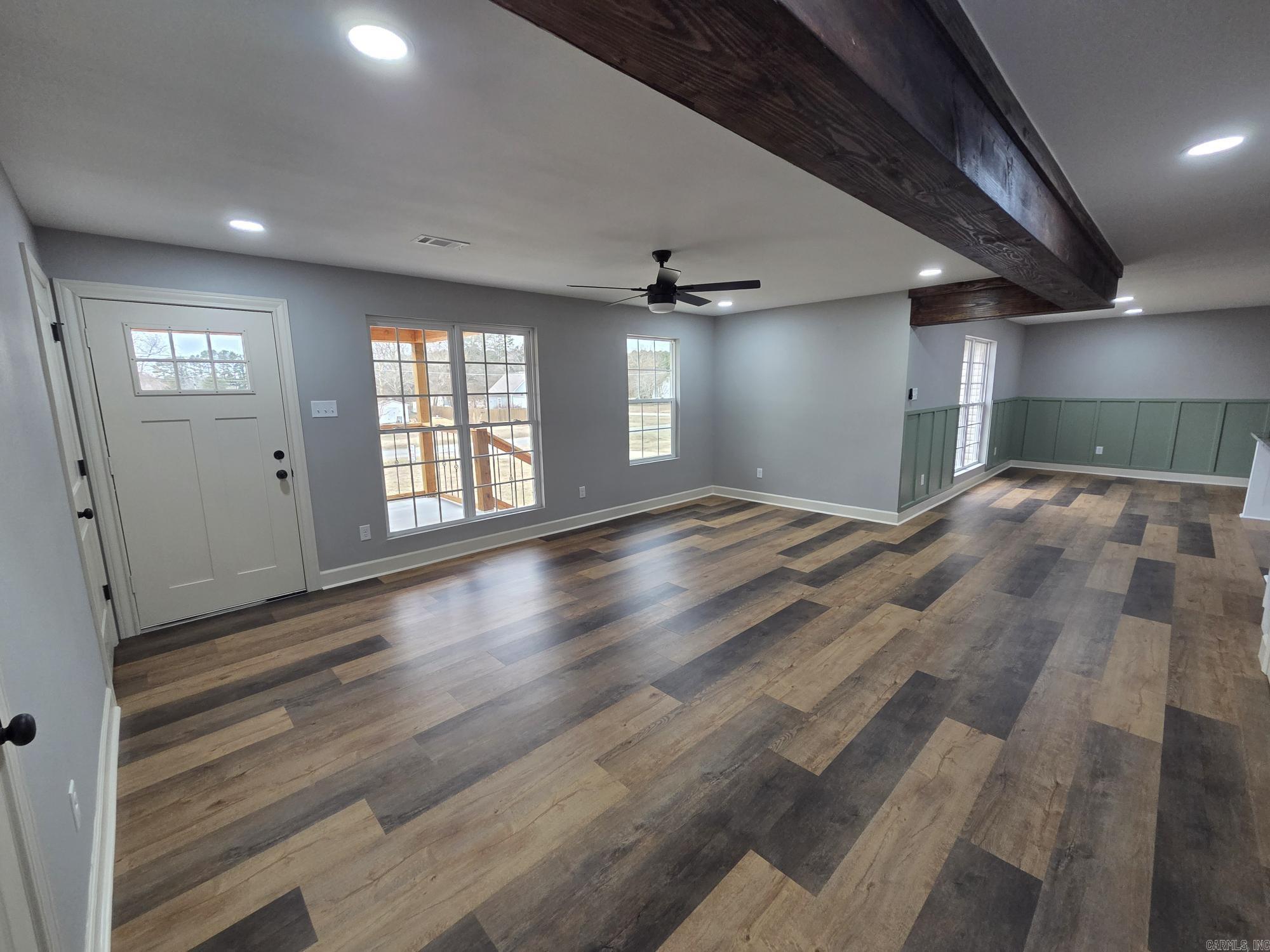 COUNTRY VALLEY ESTATES - Residential