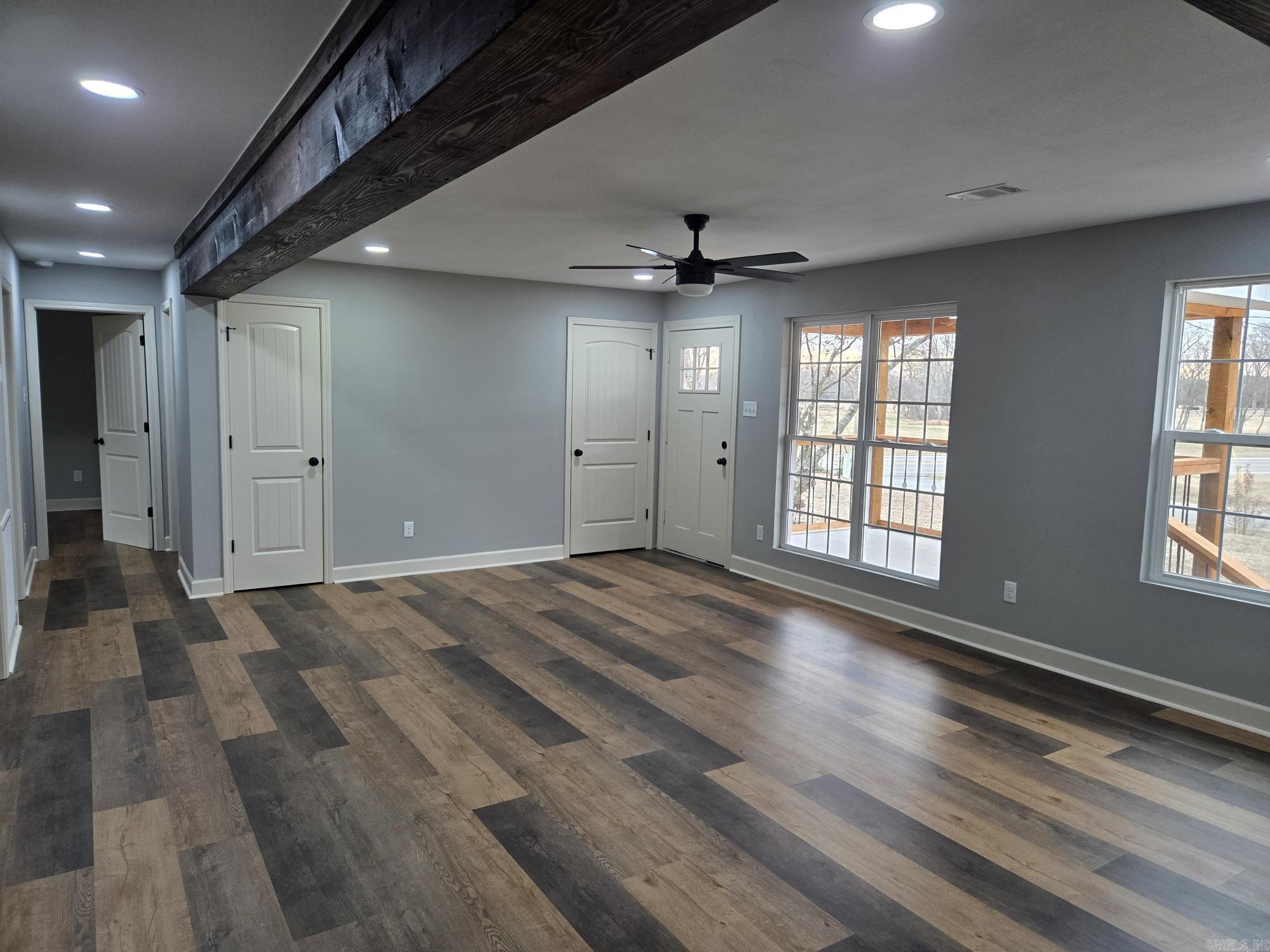 COUNTRY VALLEY ESTATES - Residential