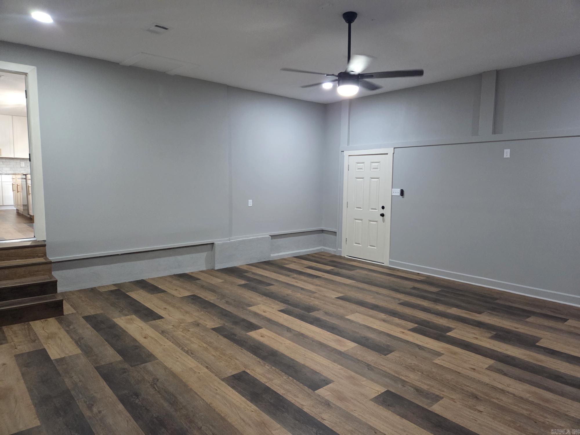 COUNTRY VALLEY ESTATES - Residential