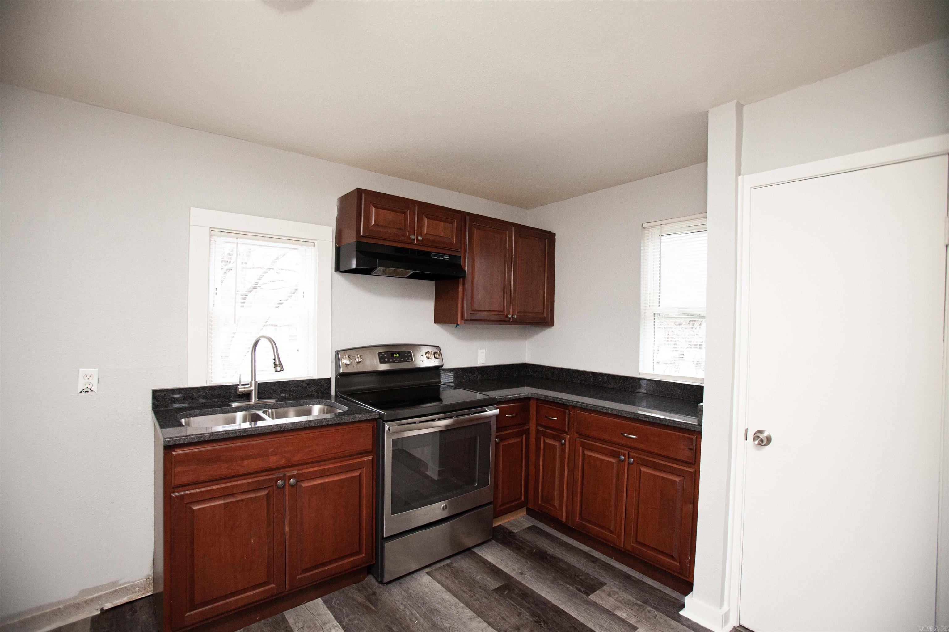 Missouri Pacific - Residential Lease