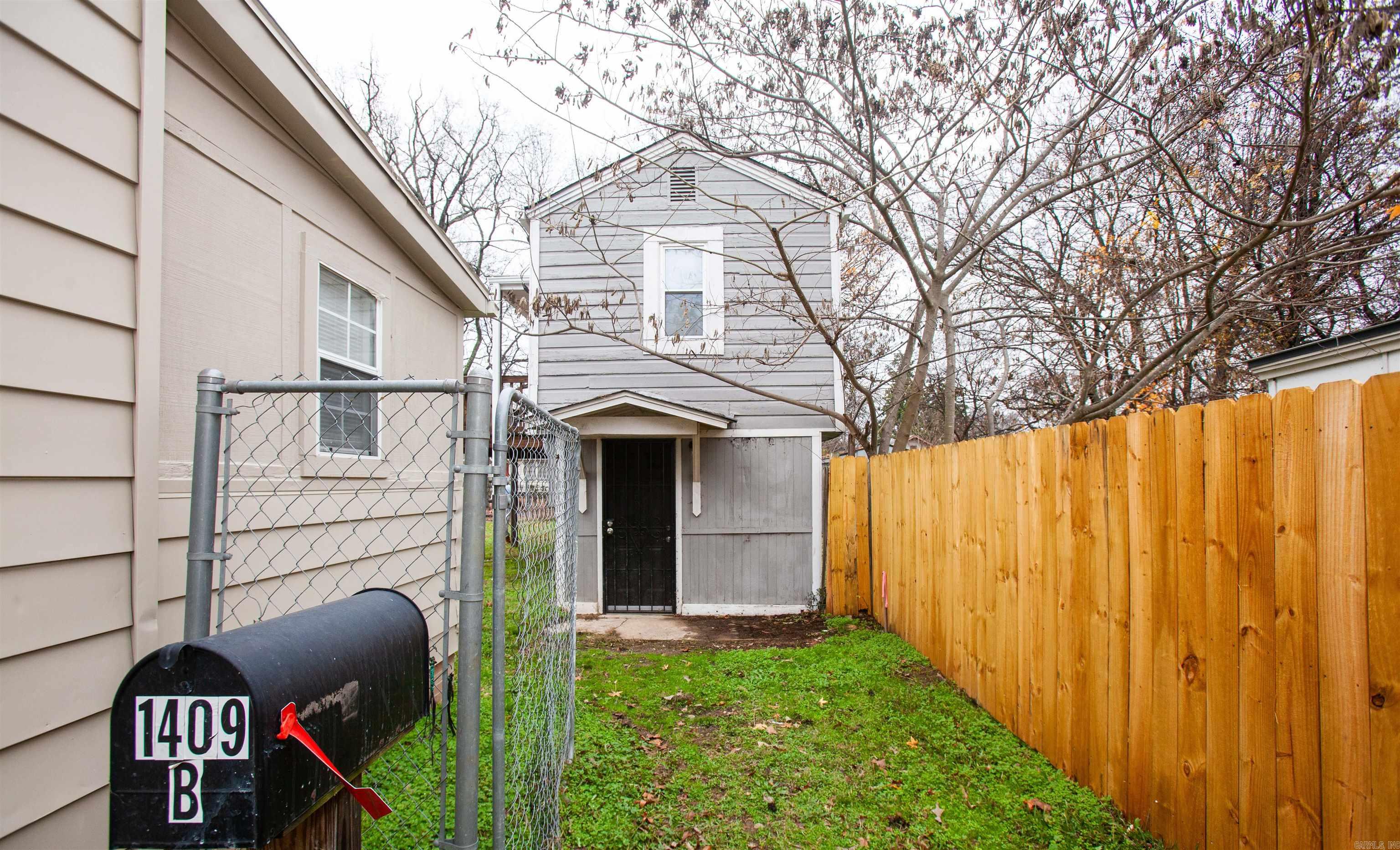 Missouri Pacific - Residential Lease