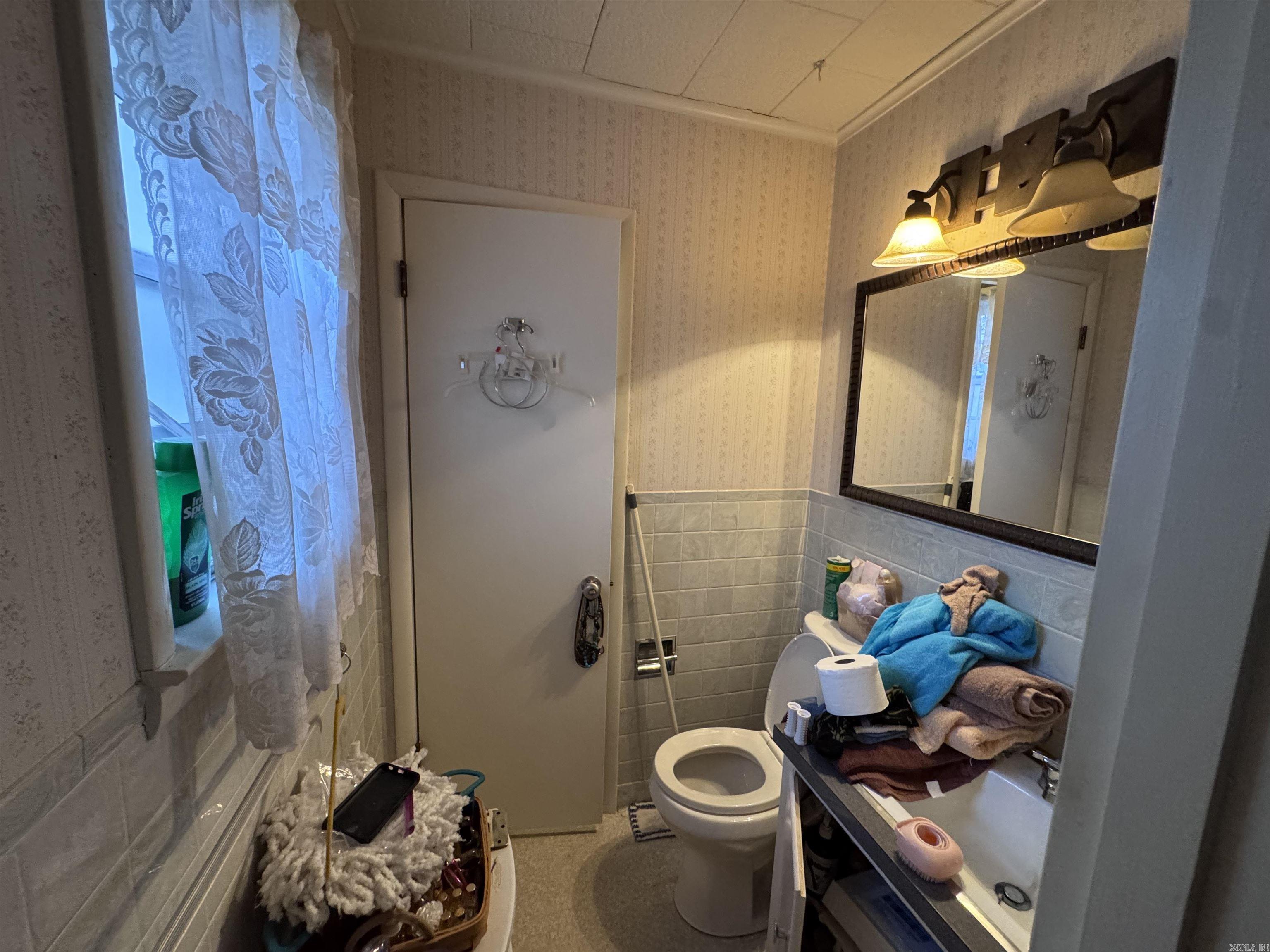 COUNTRY CLUB - Residential