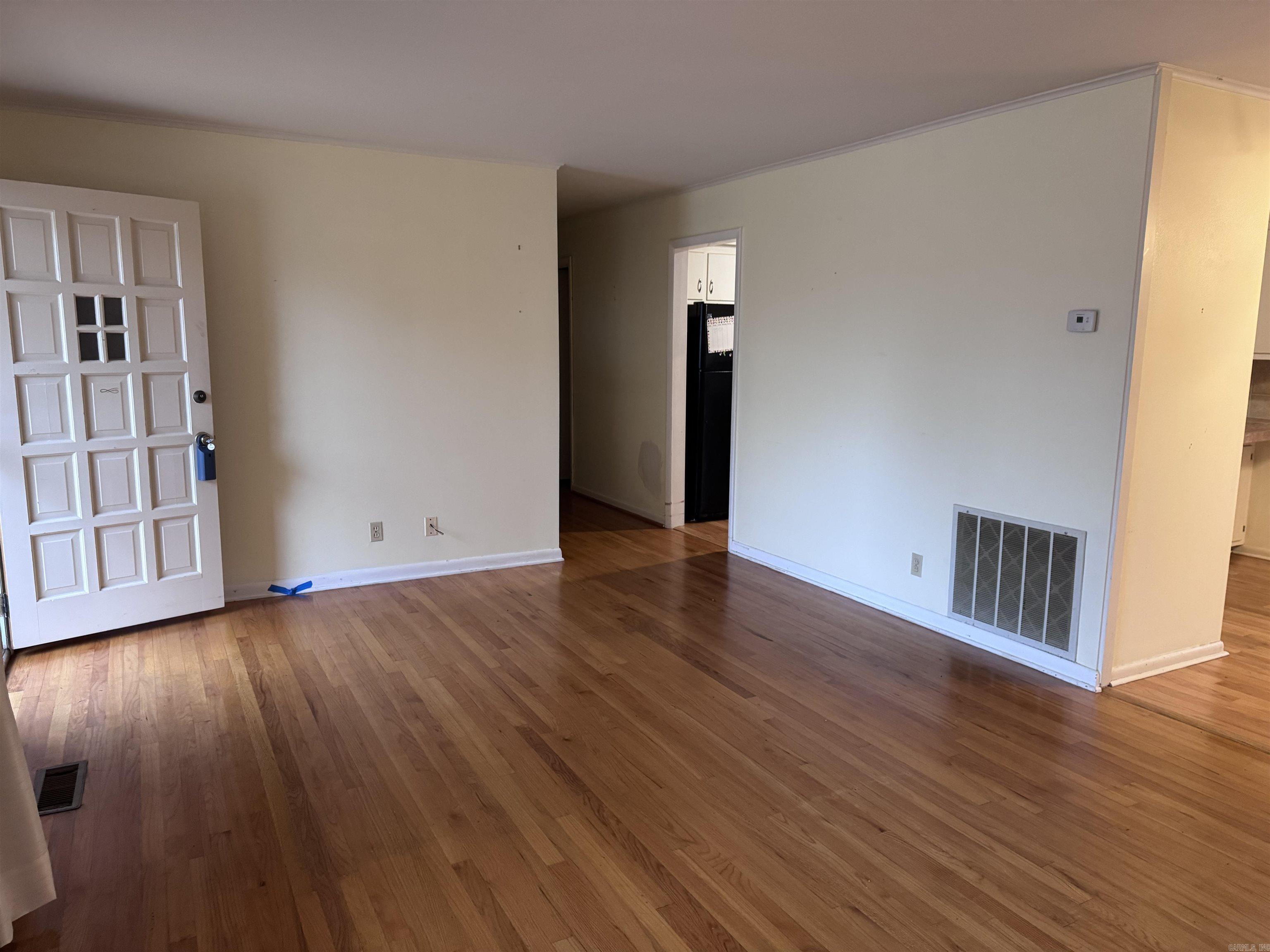 COUNTRY CLUB - Residential