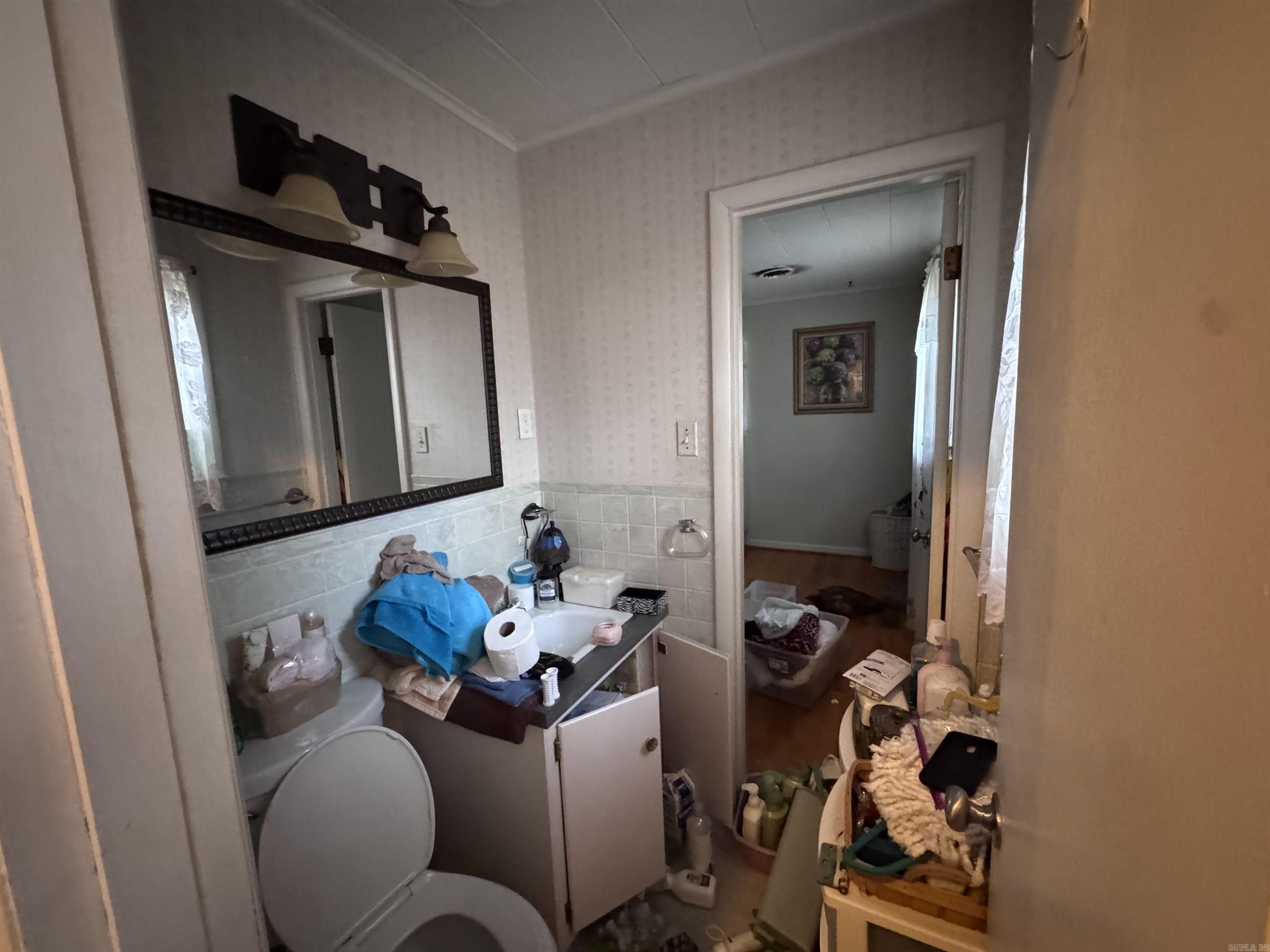 COUNTRY CLUB - Residential