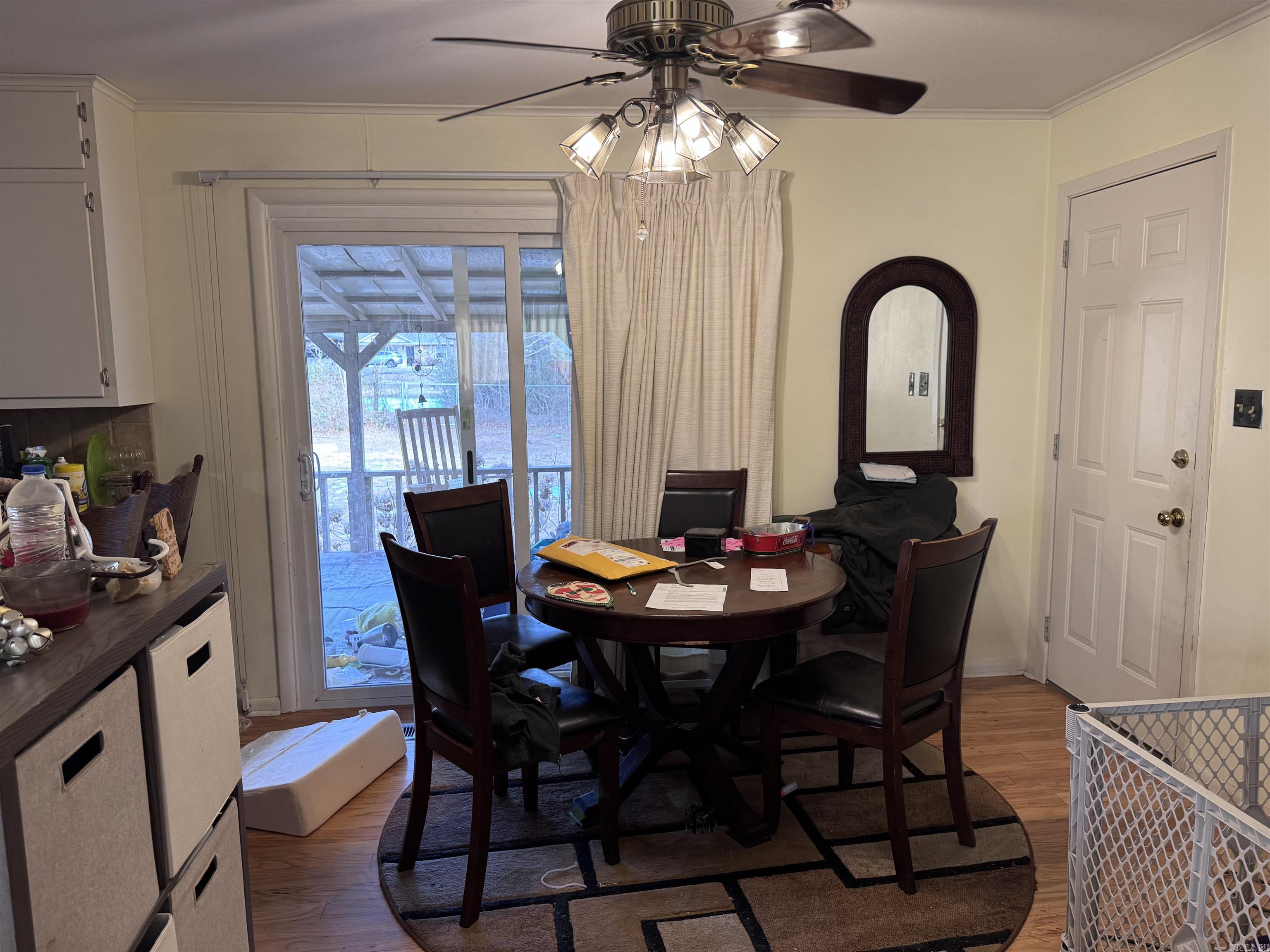 COUNTRY CLUB - Residential