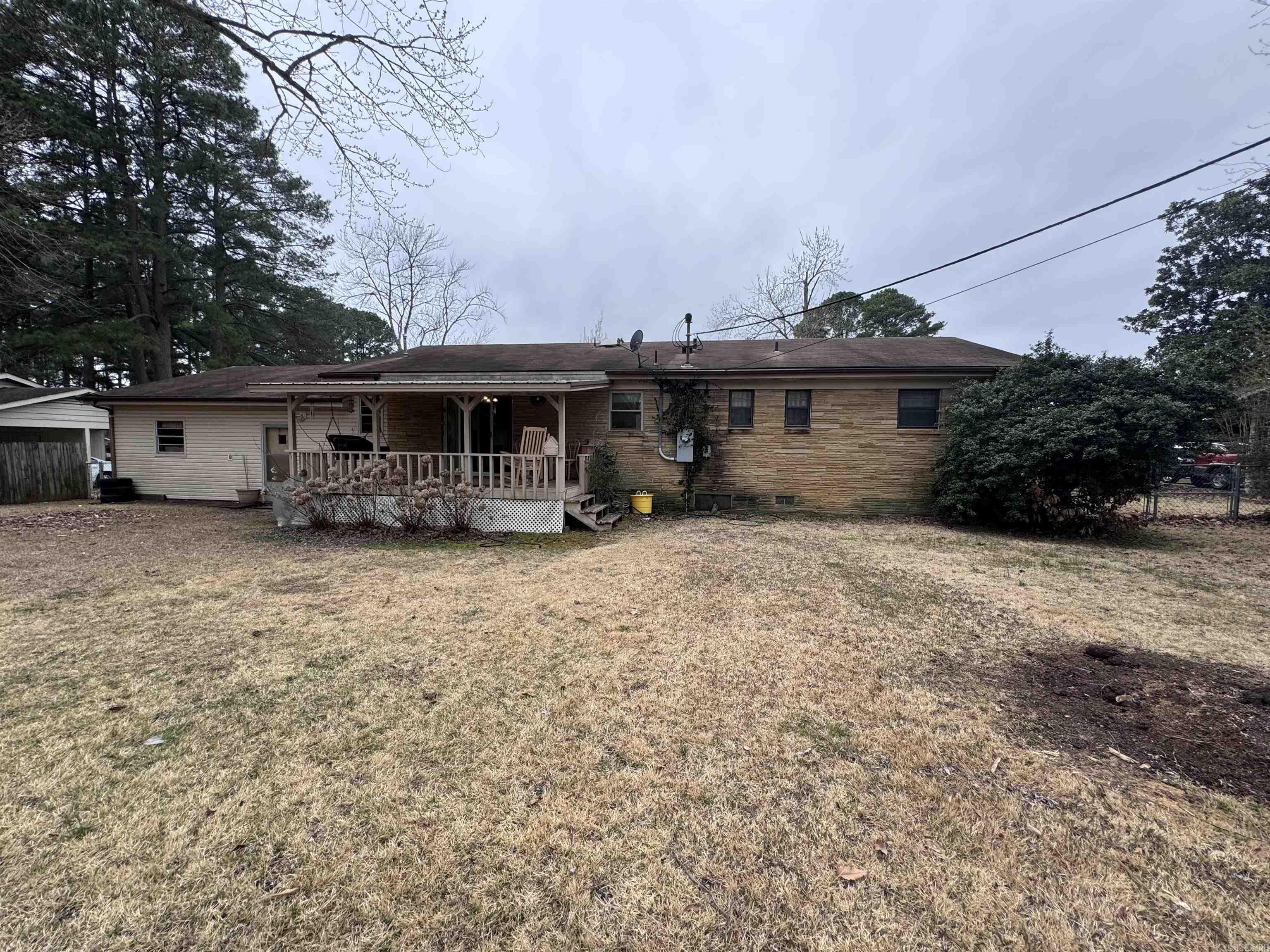 COUNTRY CLUB - Residential