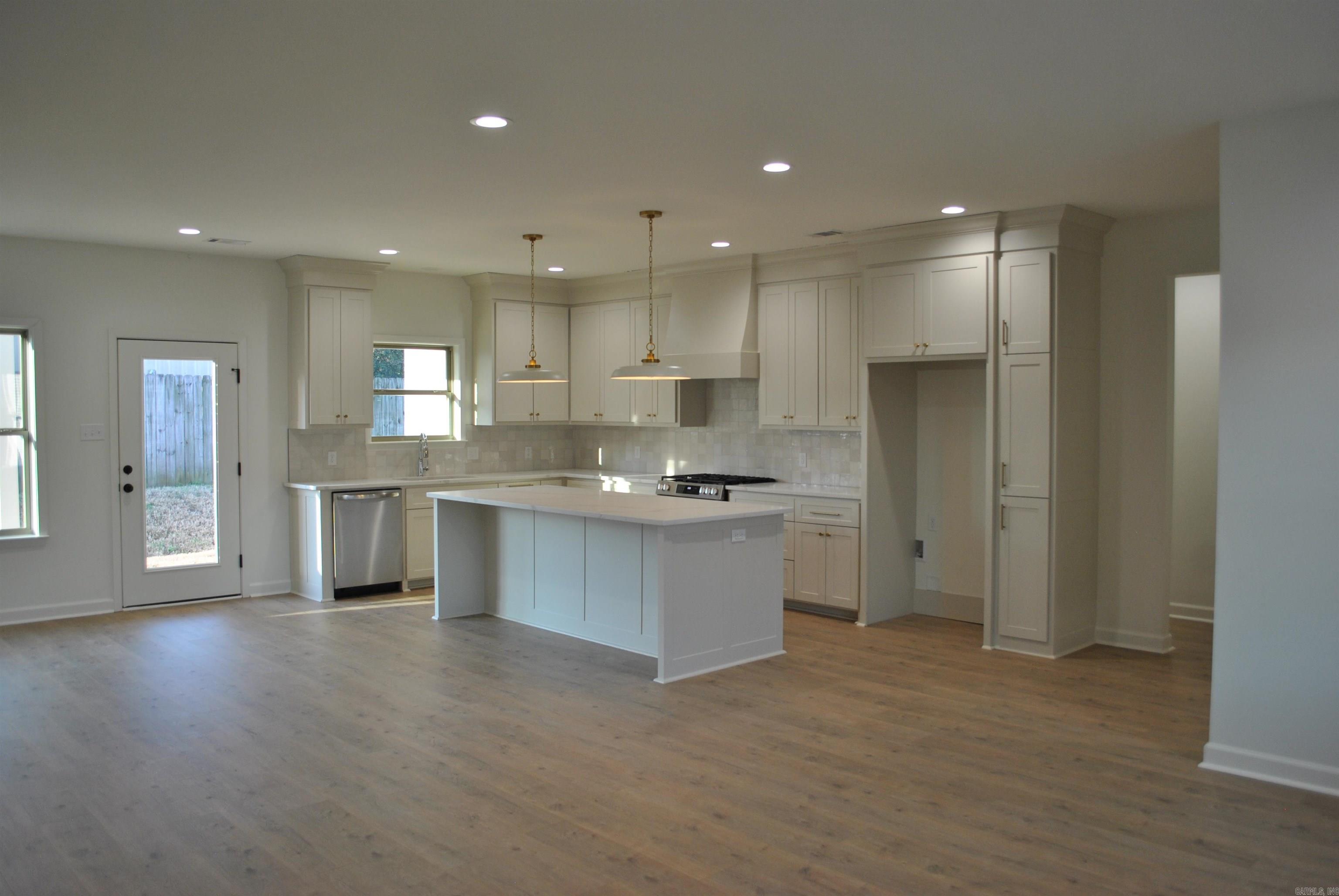 SPENCER CROSSING LLC - Residential