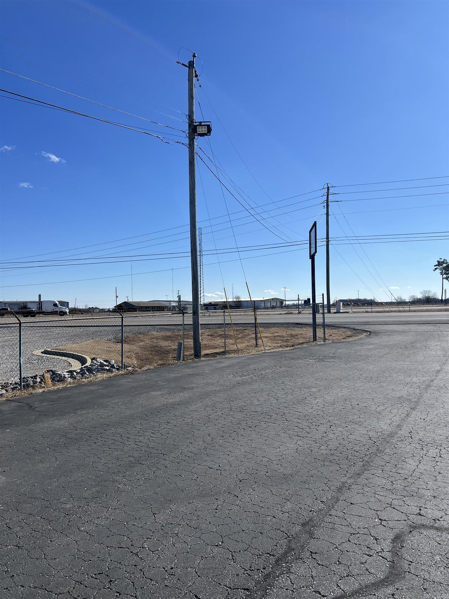 14-7-7 Searcy Outlots - Commercial Lease