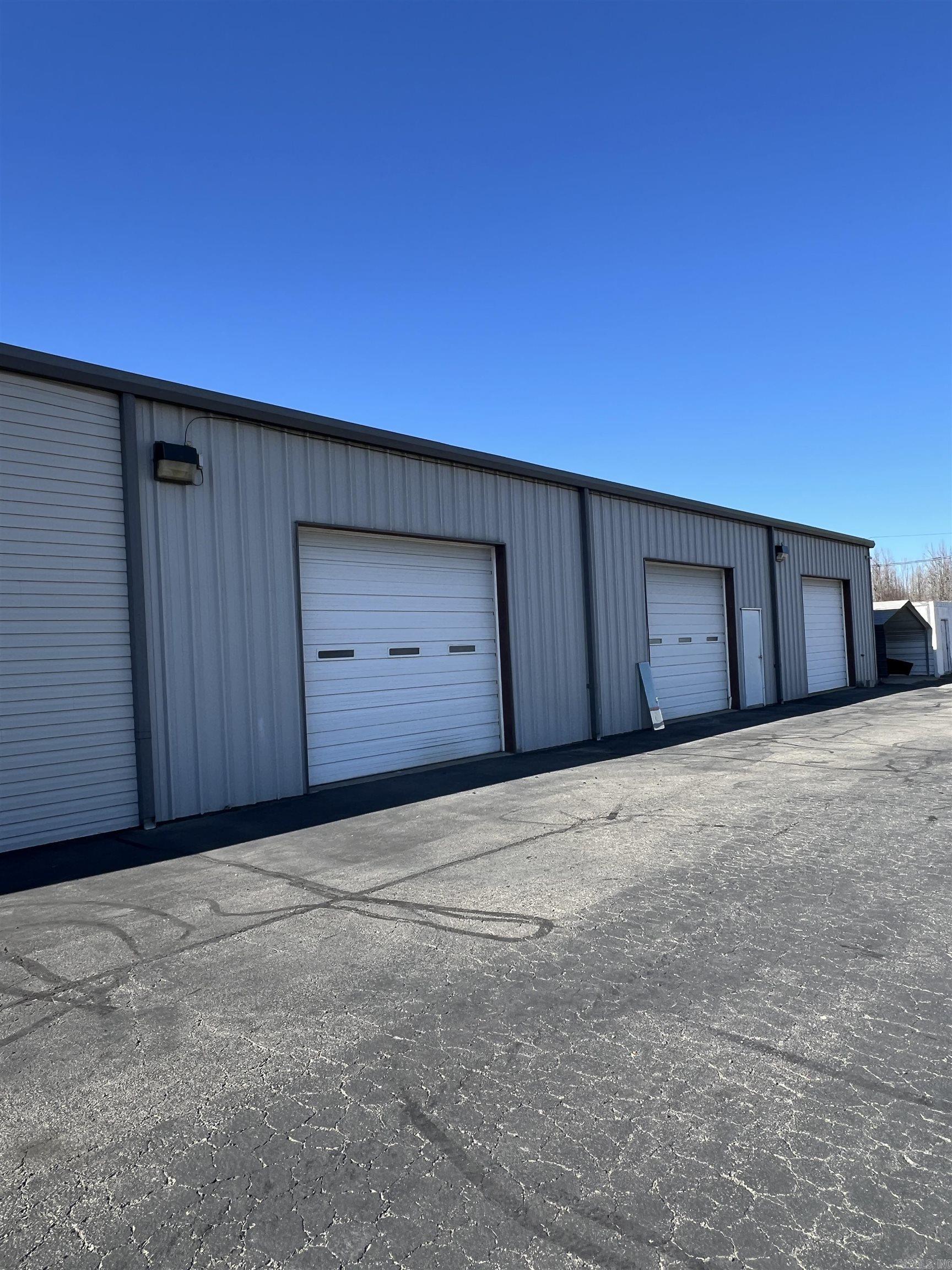 14-7-7 Searcy Outlots - Commercial Lease