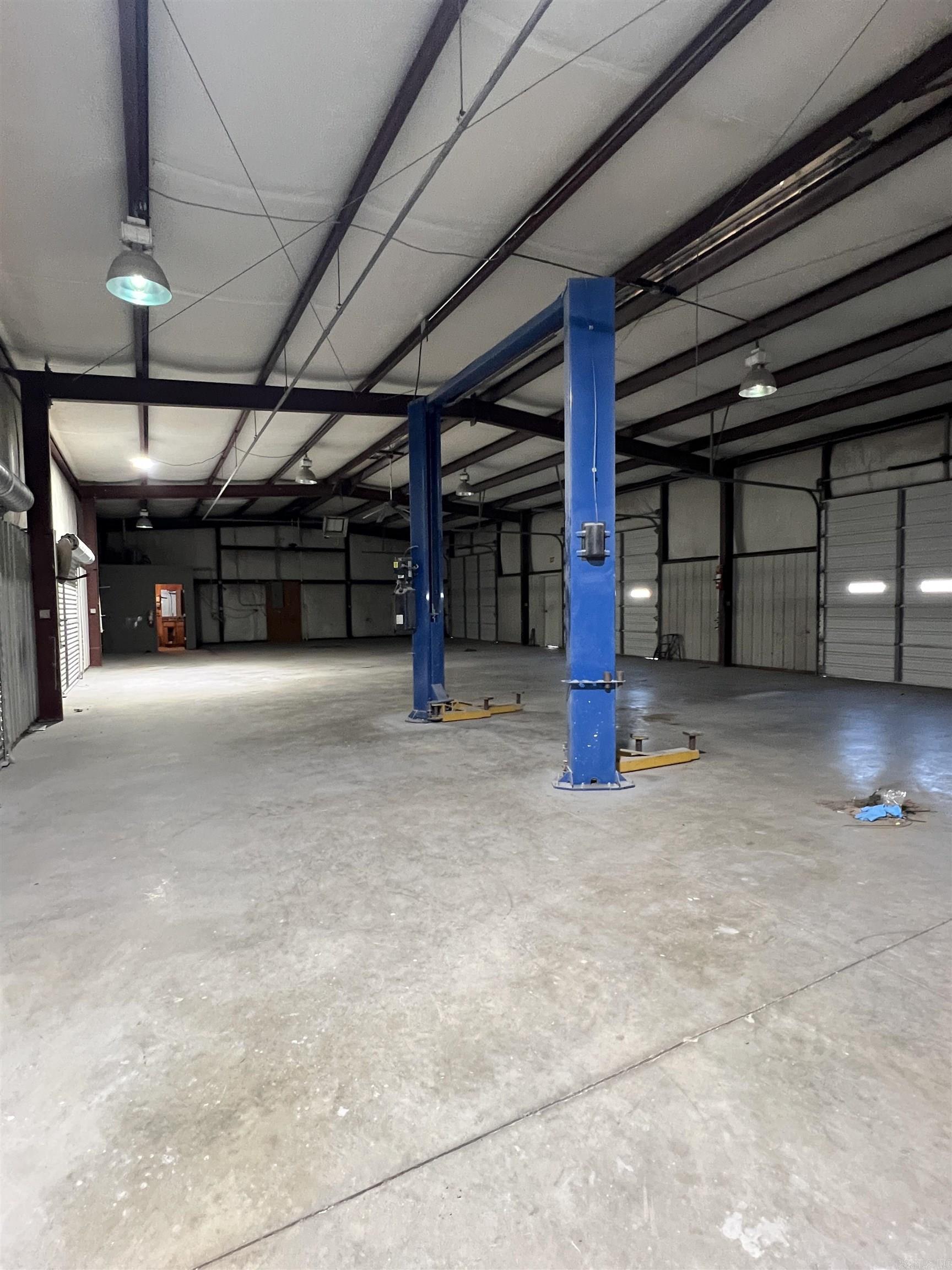 14-7-7 Searcy Outlots - Commercial Lease