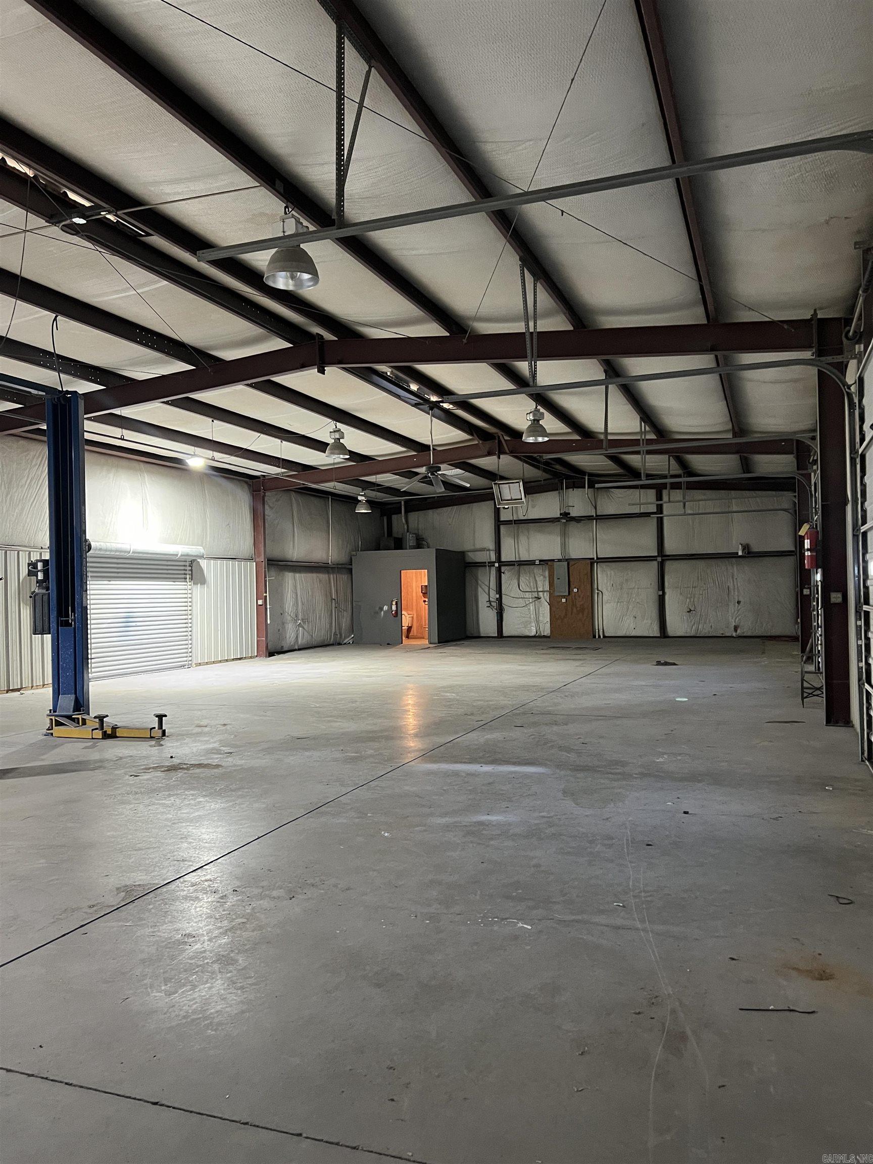 14-7-7 Searcy Outlots - Commercial Lease