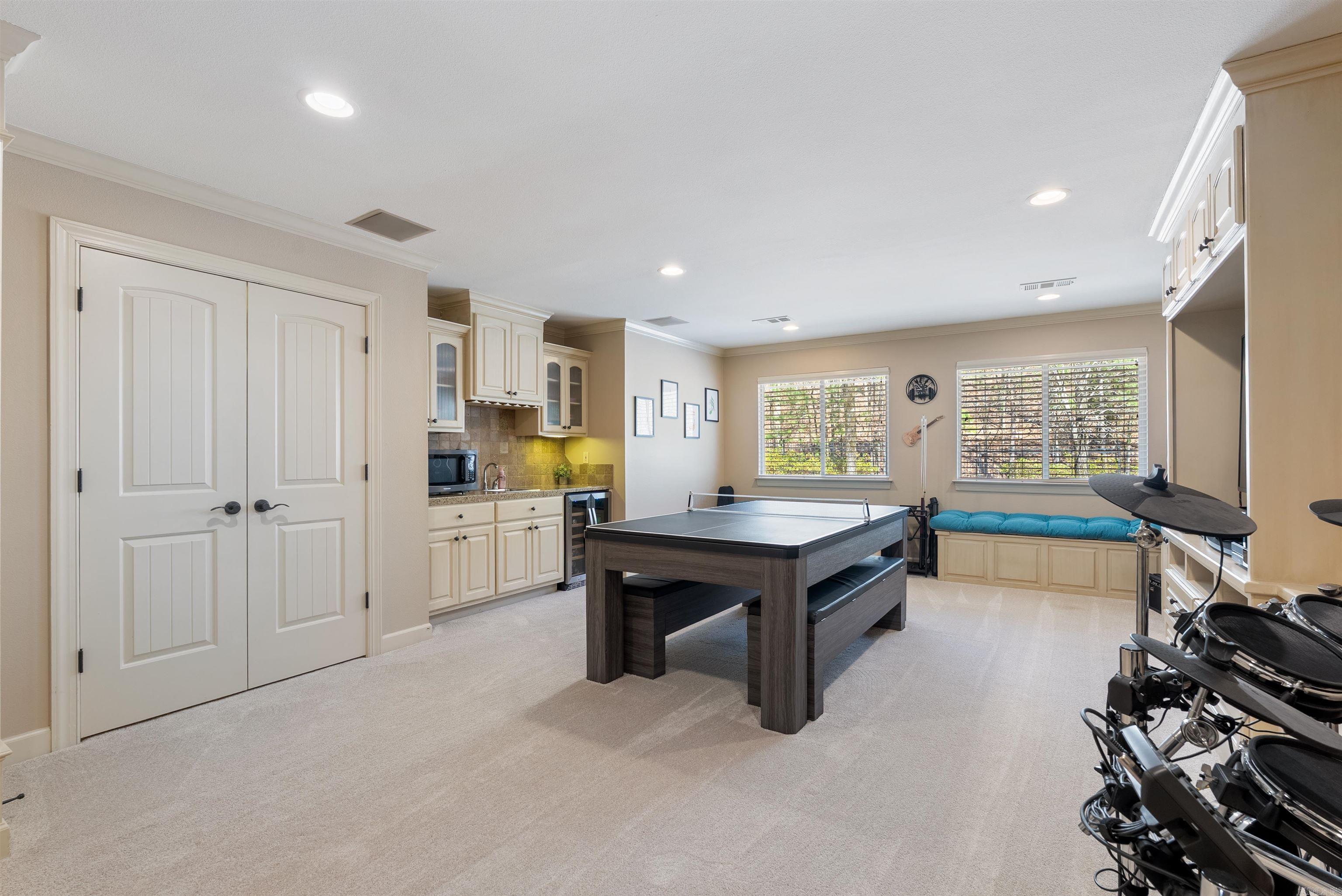 THE VILLAGES OF WELLINGTON - Residential