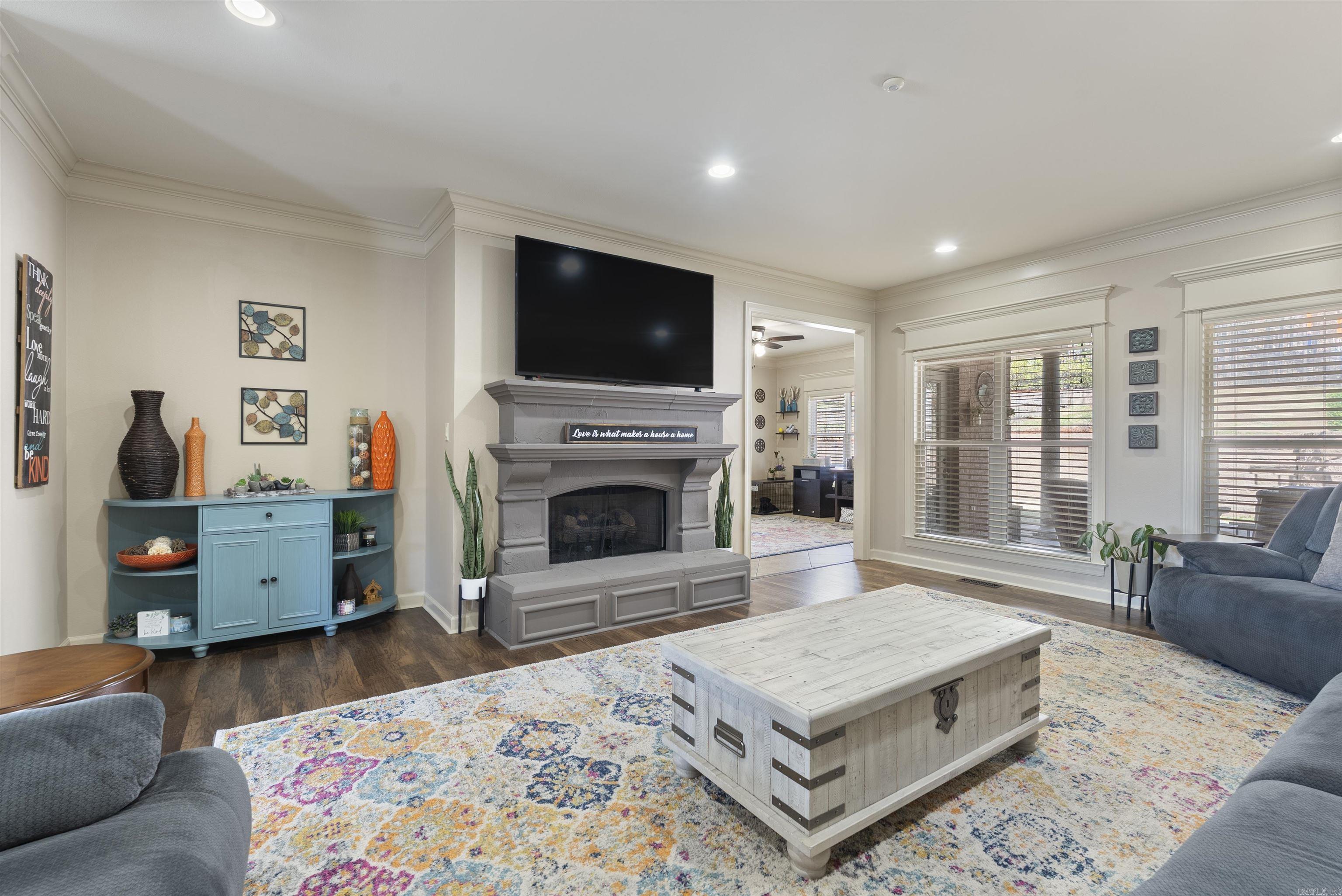 THE VILLAGES OF WELLINGTON - Residential