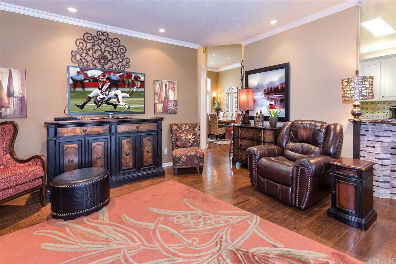 CAMELOT - Residential