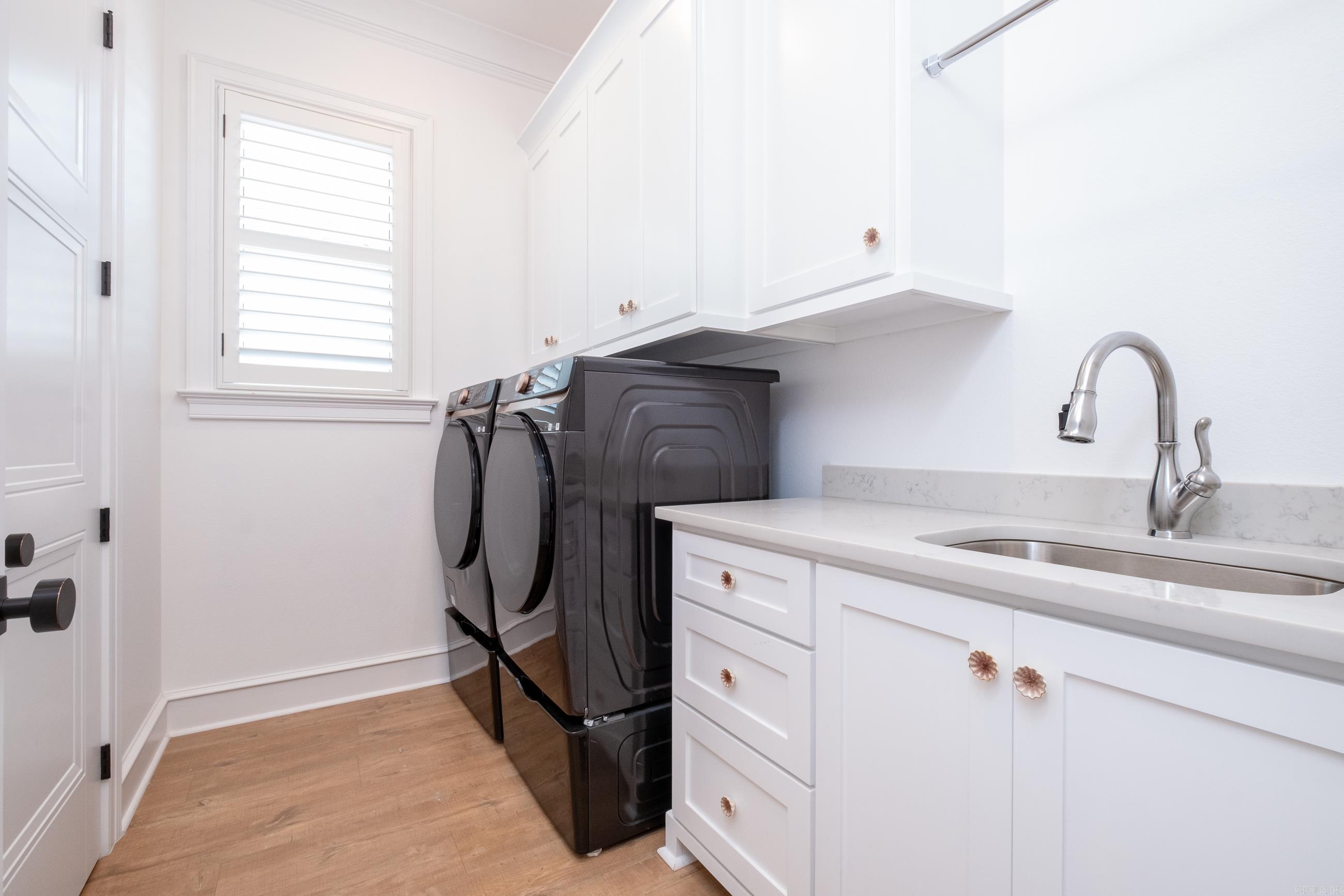 CHENAL VALLEY "FALSTONE COURT" - Residential