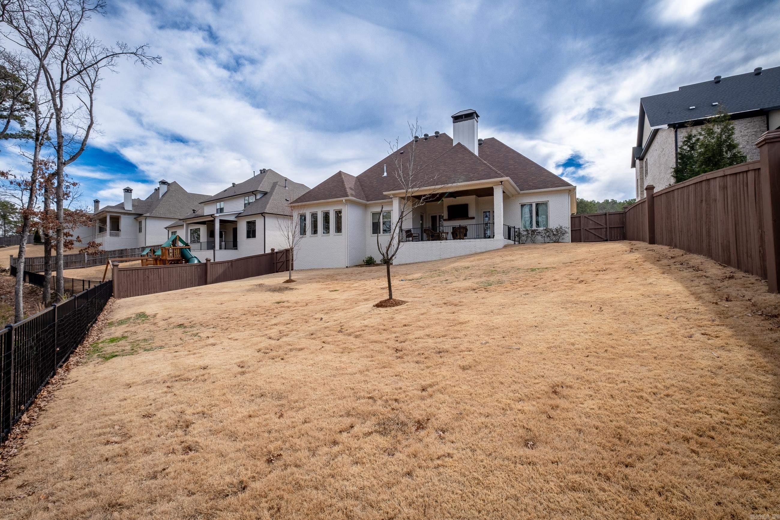 CHENAL VALLEY "FALSTONE COURT" - Residential