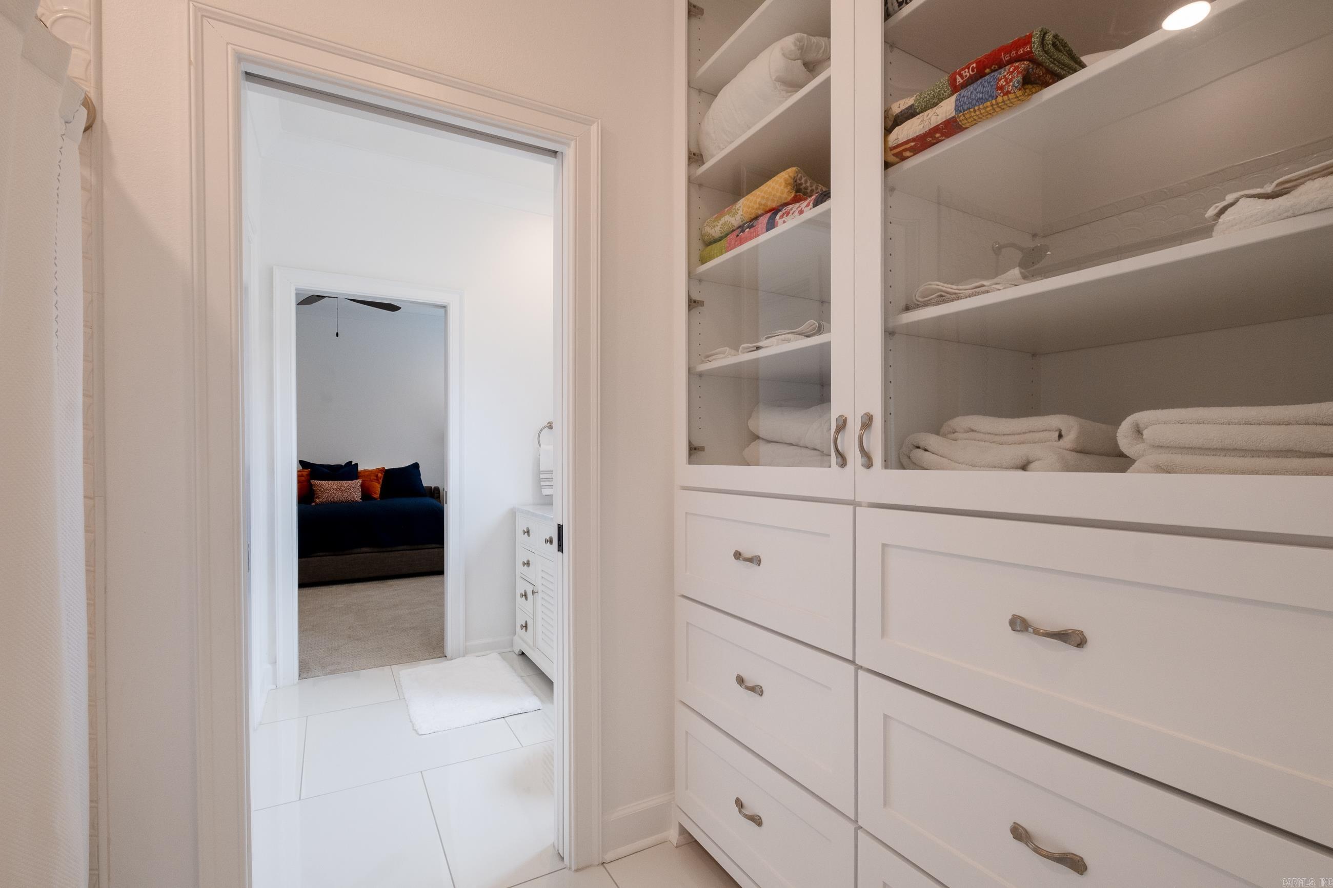 CHENAL VALLEY "FALSTONE COURT" - Residential