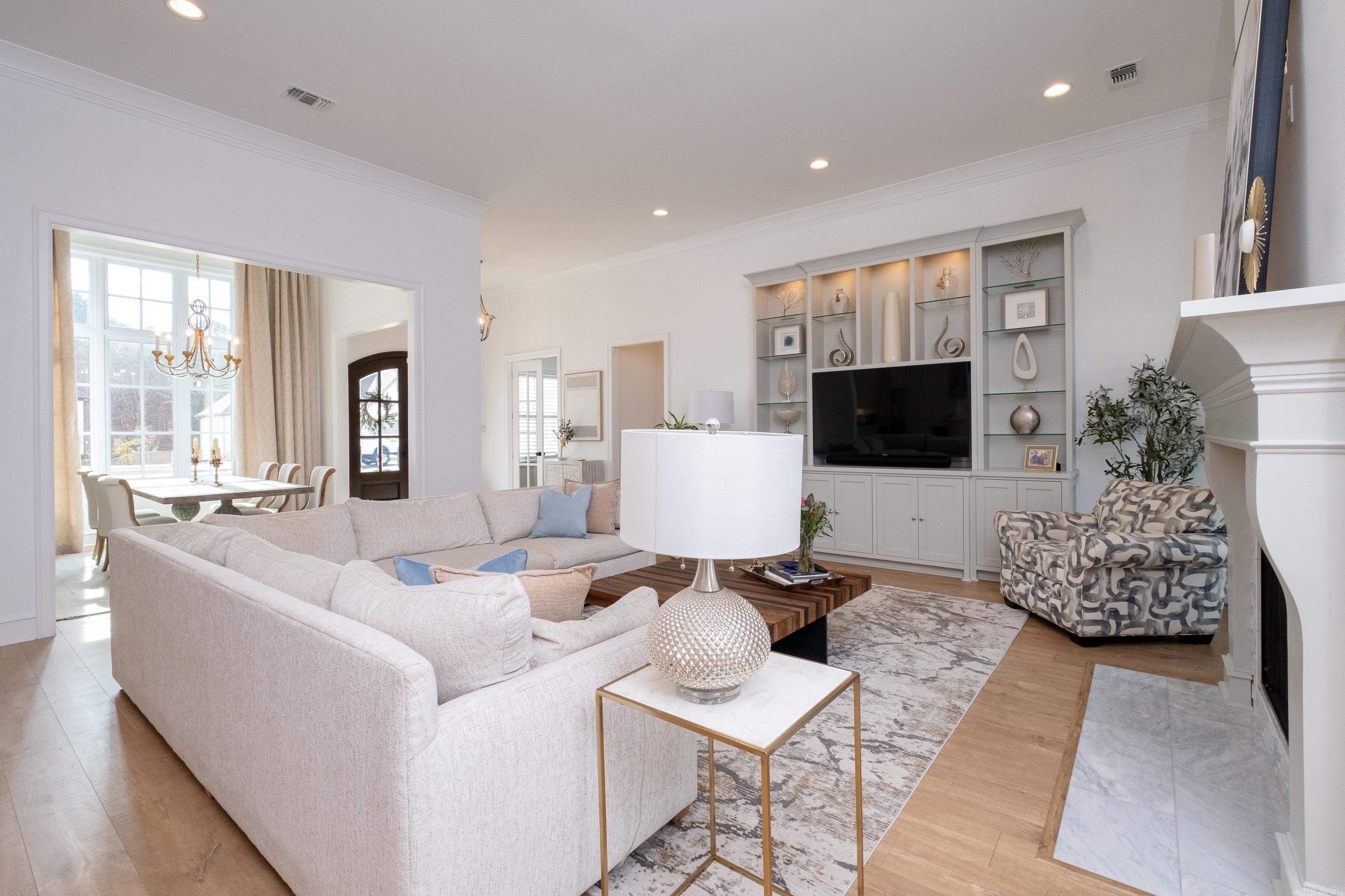 CHENAL VALLEY "FALSTONE COURT" - Residential