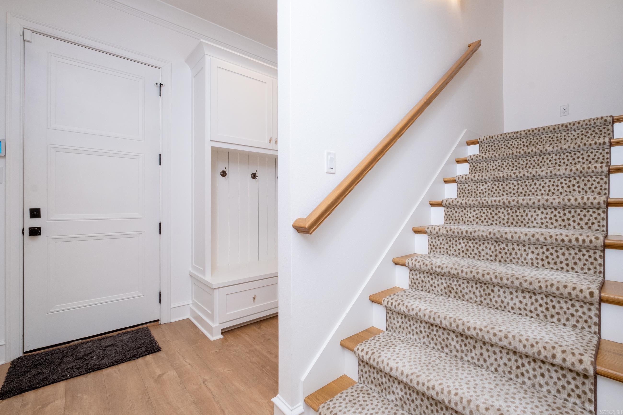 CHENAL VALLEY "FALSTONE COURT" - Residential