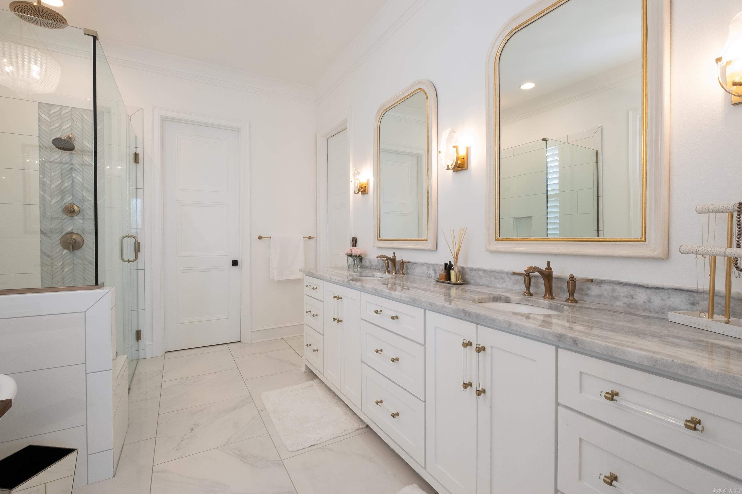 CHENAL VALLEY "FALSTONE COURT" - Residential