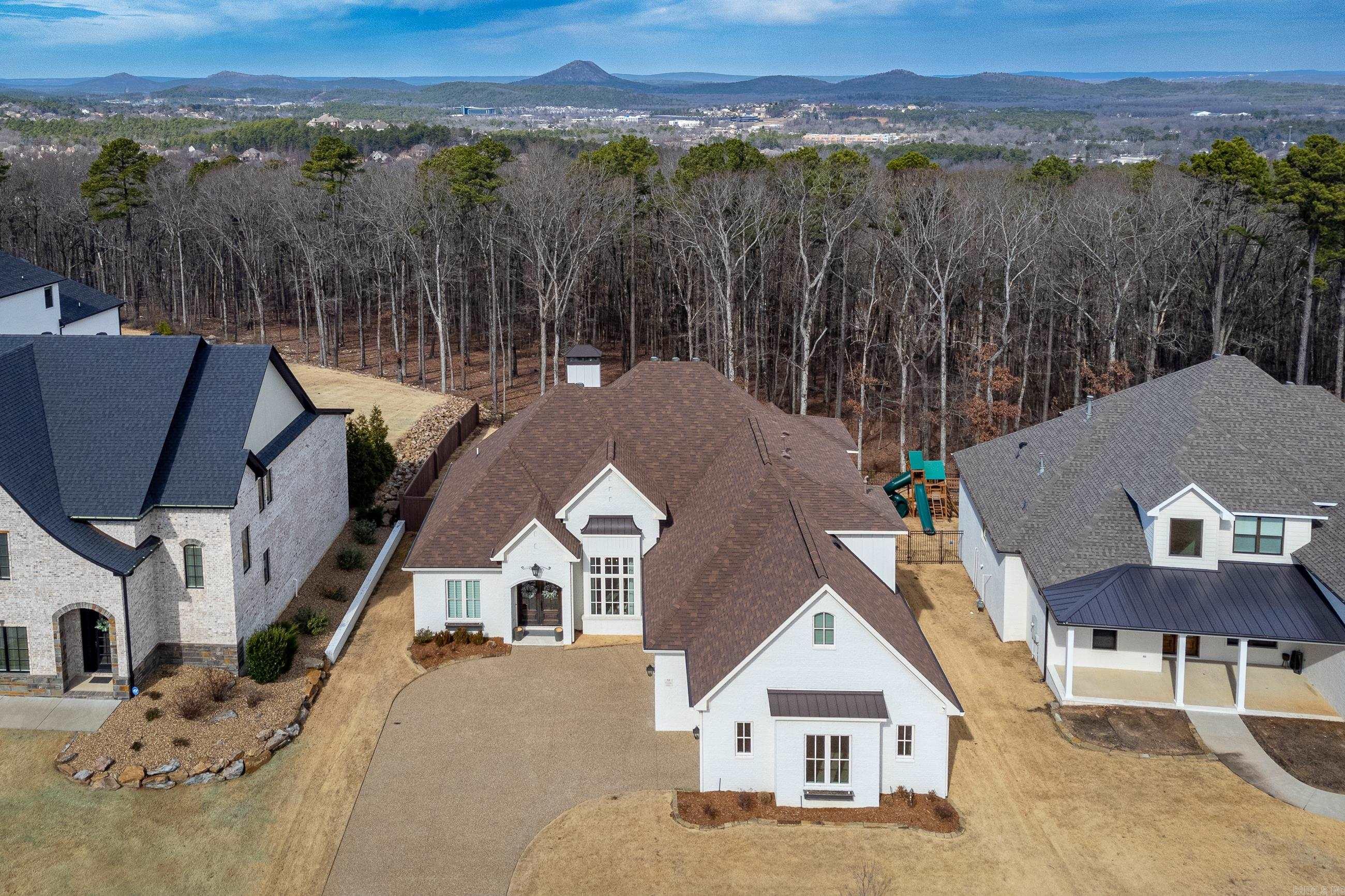 CHENAL VALLEY "FALSTONE COURT" - Residential