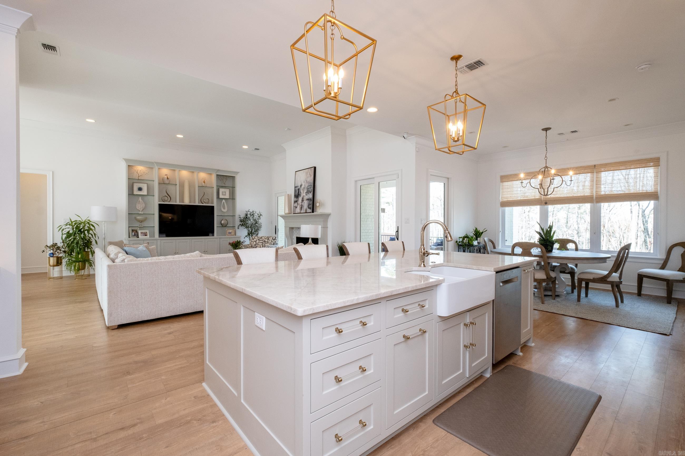 CHENAL VALLEY "FALSTONE COURT" - Residential