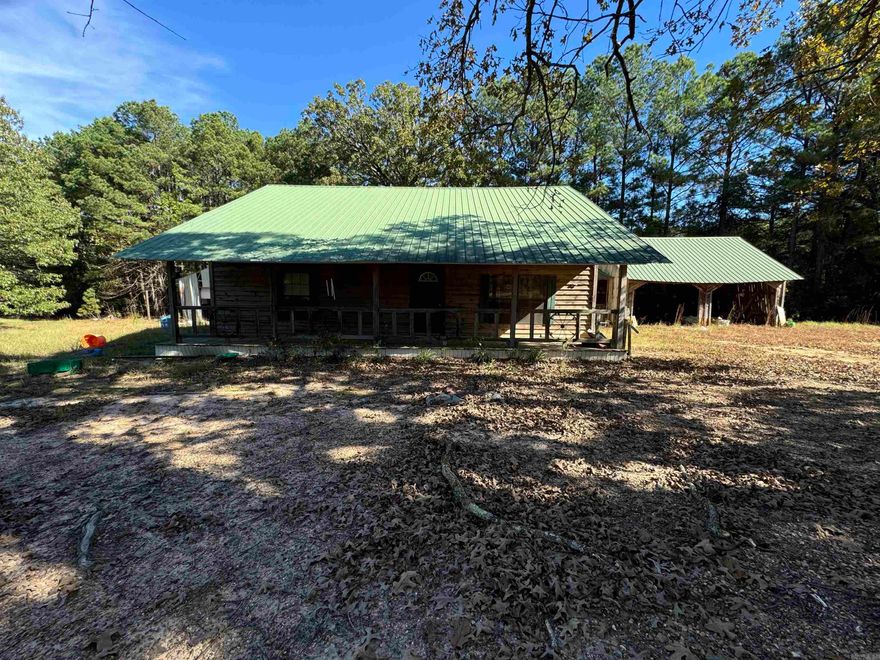 This is a great opportunity for somebody that isn’t scared to take on a project. Great location just out of town. Come check out house, and see how you can make it your home.